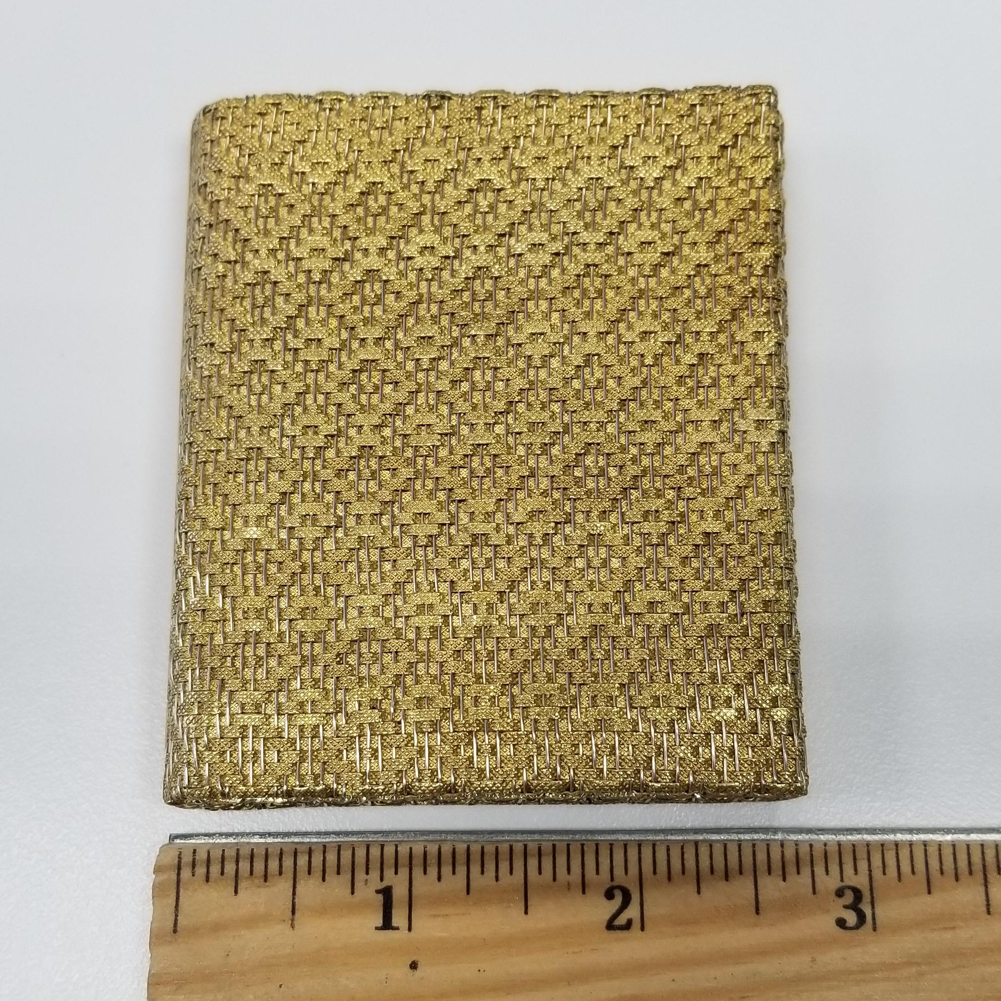Poudrier compact en or jaune 18 carats Tiffany & Co. des années 1980 en vente 3