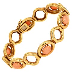 Tiffany & Co. 1980s Pink Coral 18k Yellow Gold Open Oval Link Bracelet
