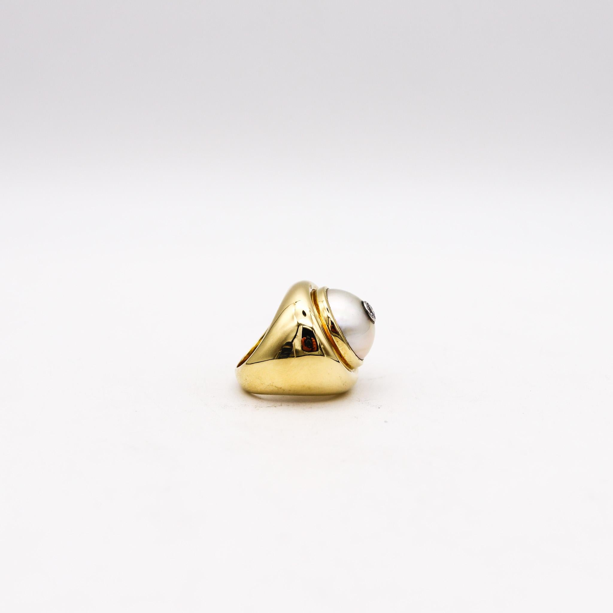 Moderniste Tiffany & Co. 1981 Paloma Picasso Cocktail Ring 18Kt Gold Platinum Diamond Pearl en vente