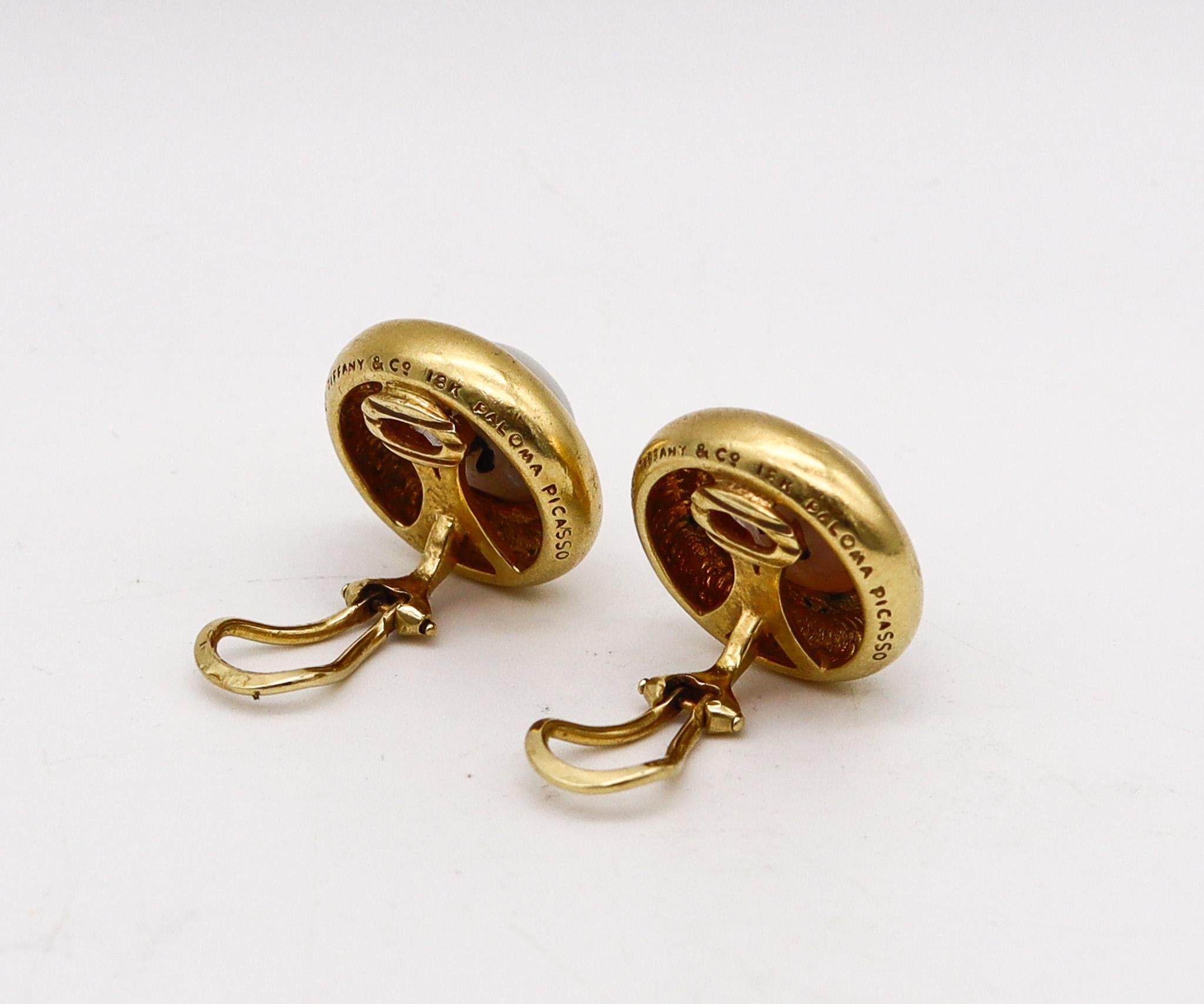 Brilliant Cut Tiffany & Co. 1981 Paloma Picasso Earrings In 18Kt Gold With Diamonds And Pearls For Sale