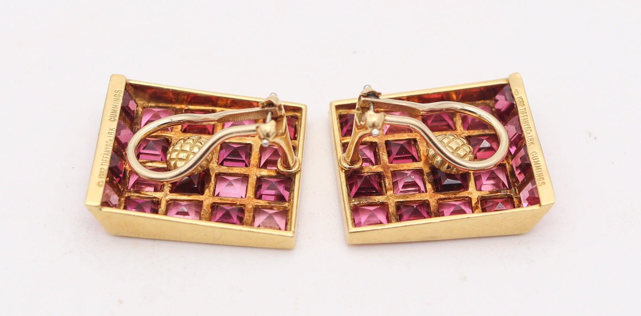 TIFFANY & CO. 1982 Angela Cummings Clips Earrings In 18Kt Gold Pink Tourmalines In Excellent Condition For Sale In Miami, FL