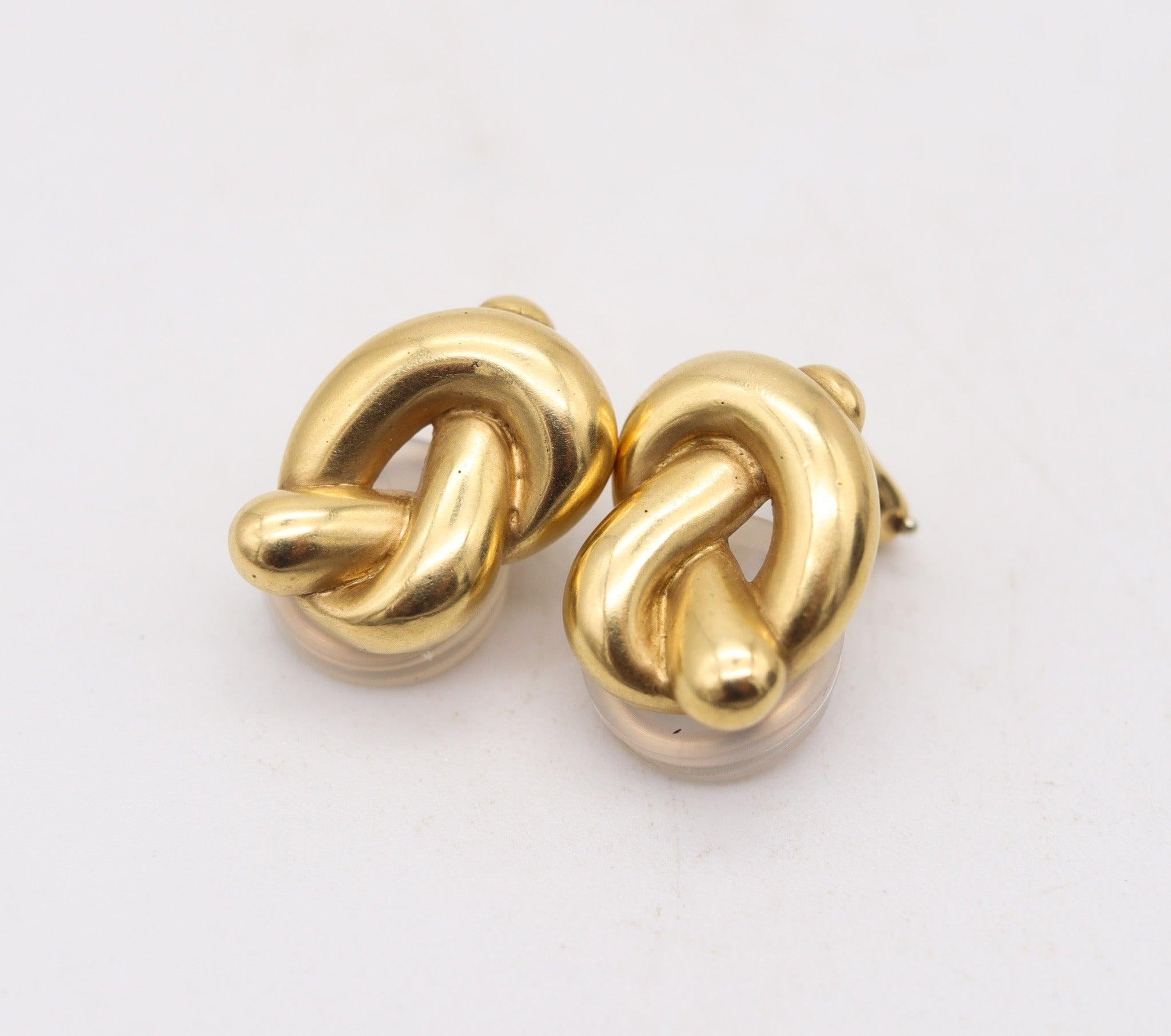 Moderniste TIFFANY & CO. 1982 By Angela Cummings Boucles d'oreilles Pretzels Knots Or jaune 18Kt en vente