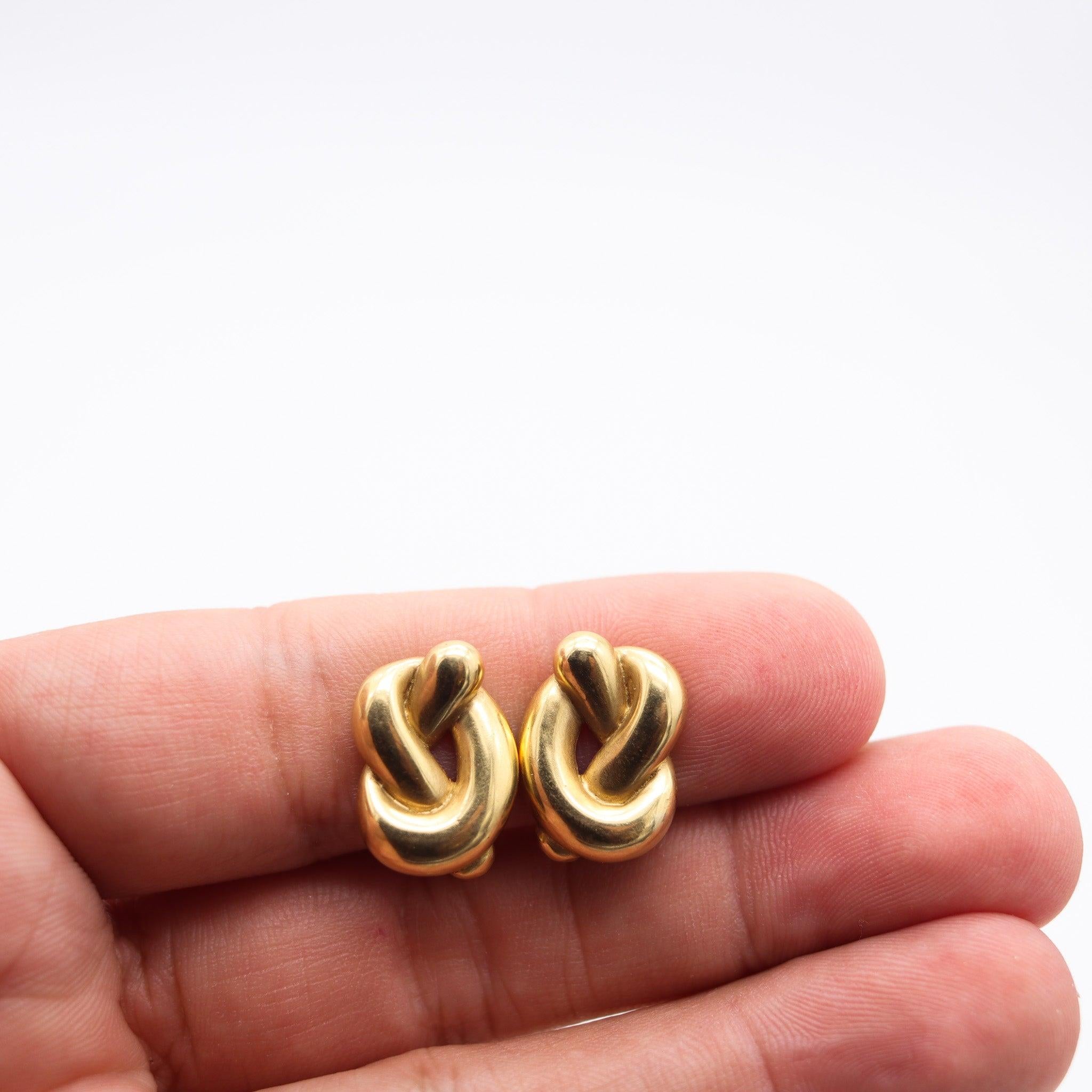TIFFANY & CO. 1982 By Angela Cummings Boucles d'oreilles Pretzels Knots Or jaune 18Kt en vente 1