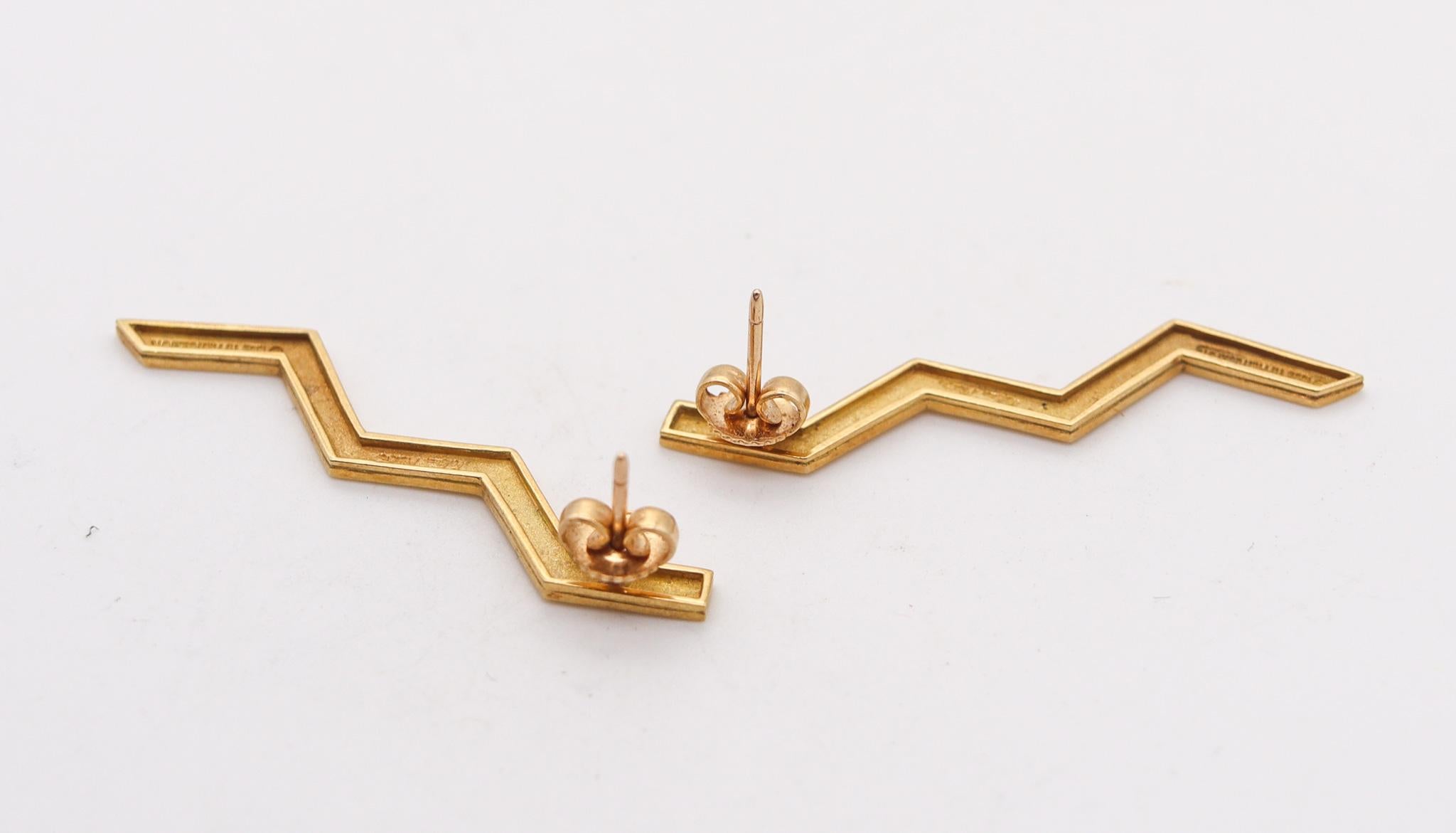 Tiffany & Co. 1982 By Paloma Picasso Zig Zag Earrings In Solid 18Kt Yellow Gold For Sale 1