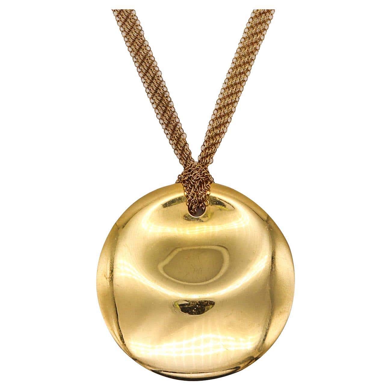 Tiffany and Co. 1982 Elsa Peretti Round Disc Mesh Necklace in 18 Karat ...