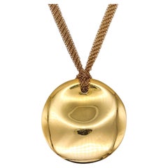 Tiffany & Co. 1982 Elsa Peretti Round Disc Mesh Necklace in 18 Karat Yellow Gold