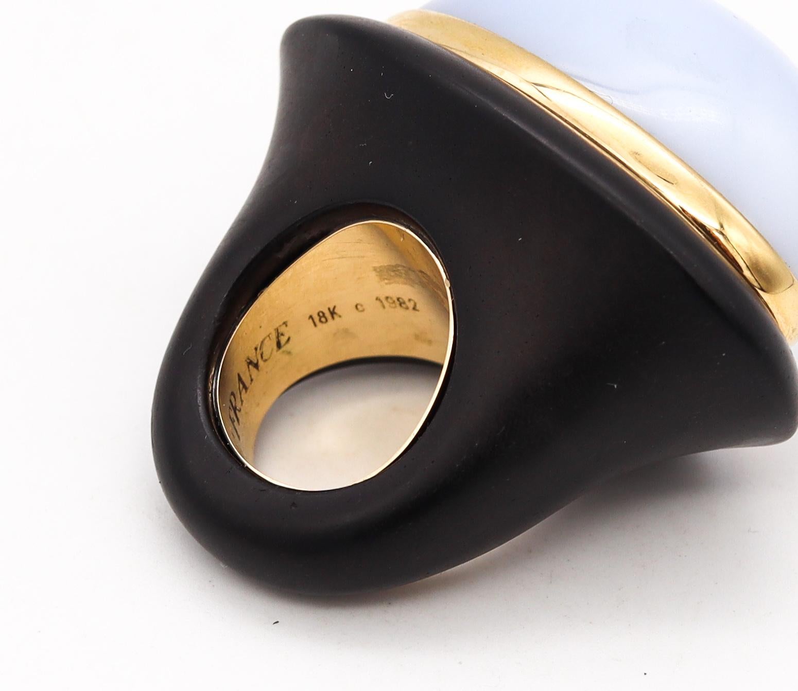 Tiffany Co 1982 Paloma Picasso Wood Ring 18Kt Gold 85.63 Cts Lavender Jade In Excellent Condition In Miami, FL