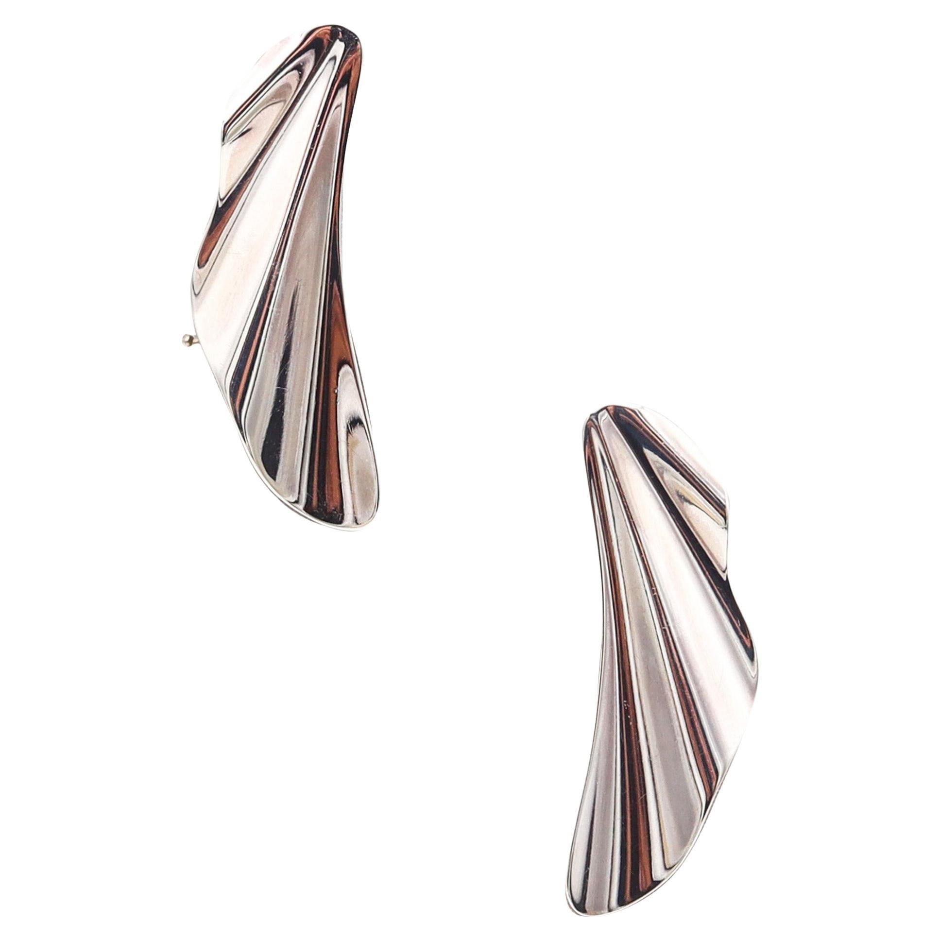 Tiffany & Co. 1982 Peretti Clips d'oreilles sculpturaux en forme de vague Tide .925 Sterling en vente