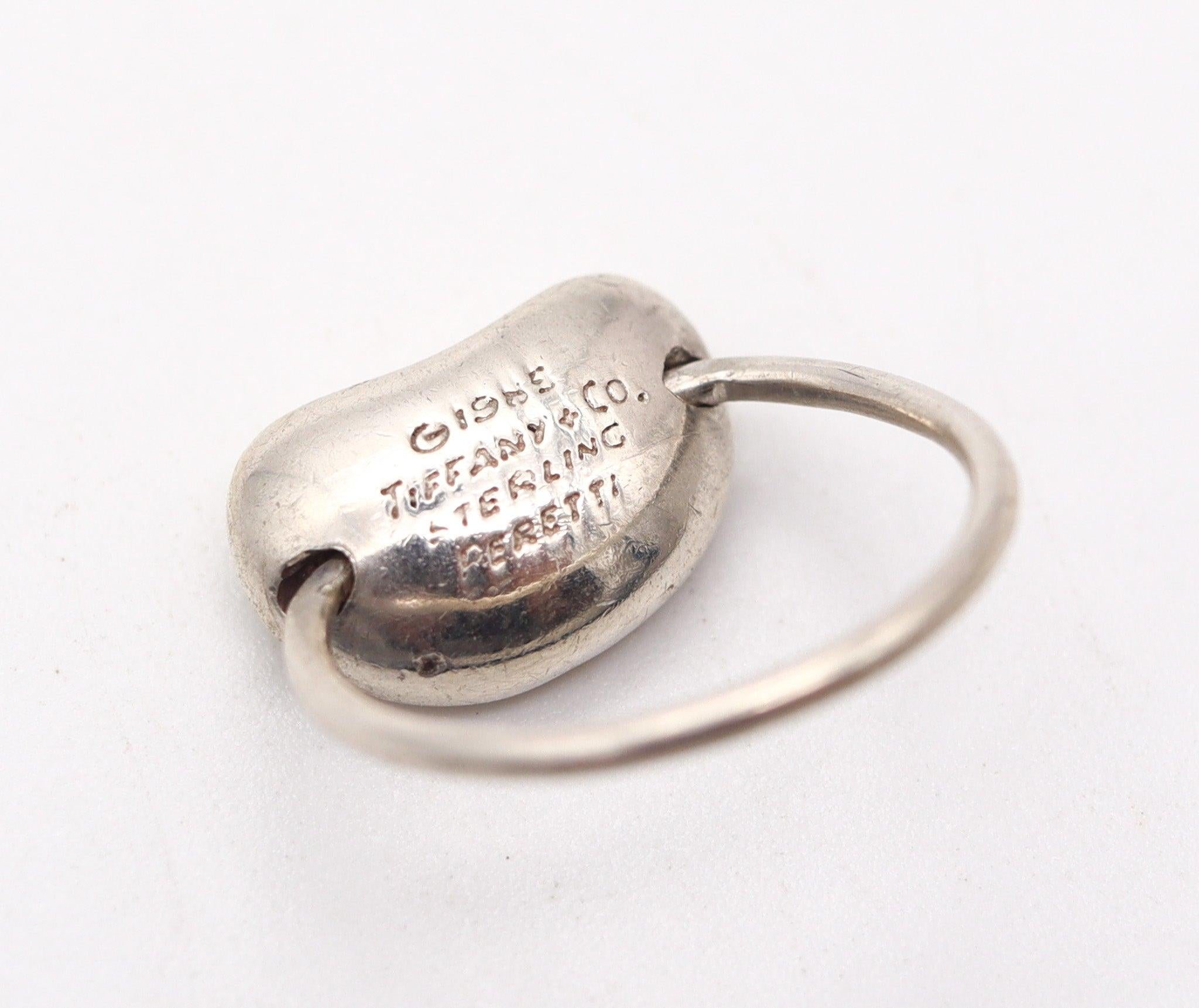 TIFFANY & CO. 1985 Elsa Peretti Movable Bean Ring In Solid .925 Sterling Silver In Excellent Condition For Sale In Miami, FL