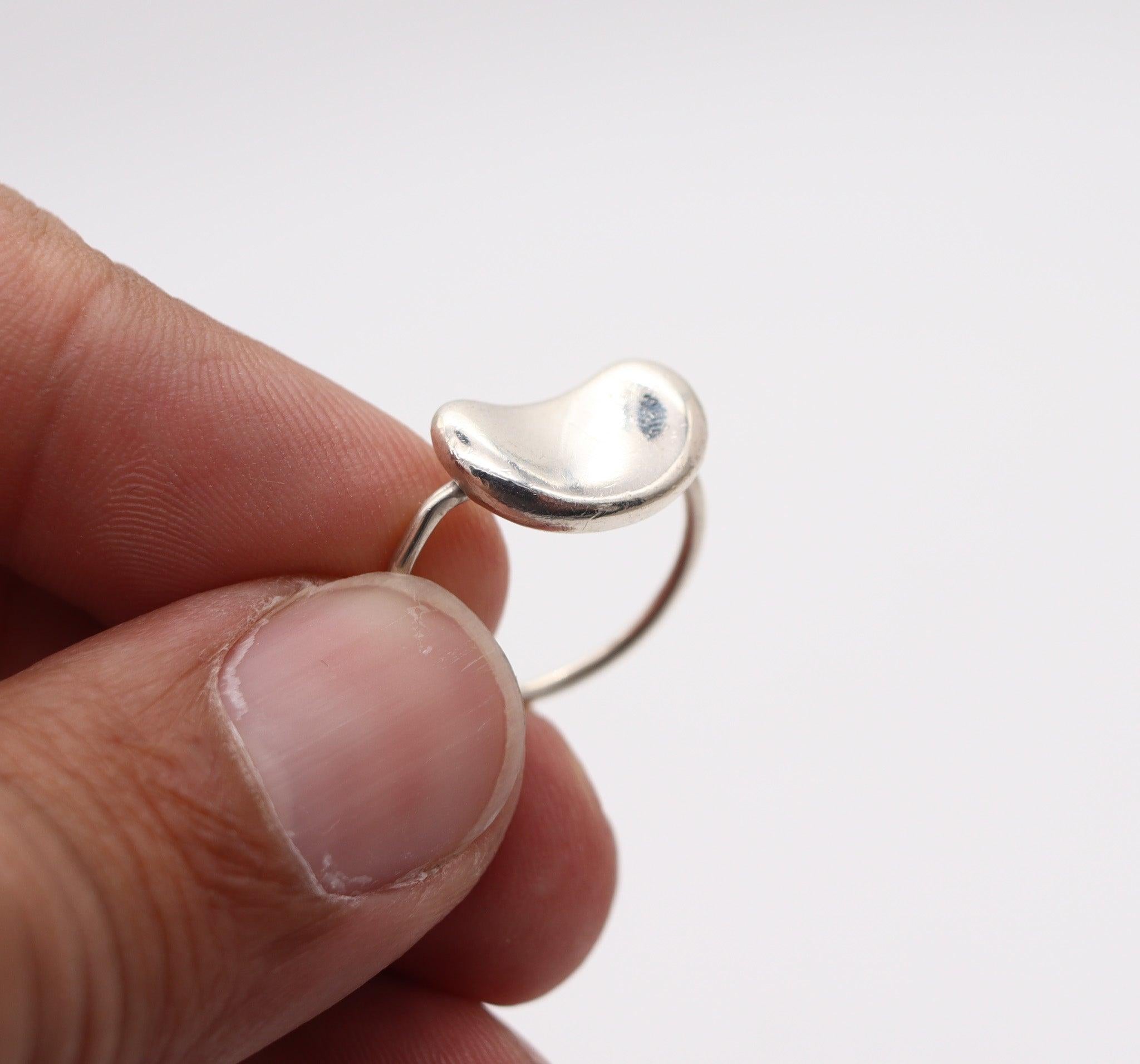 Women's TIFFANY & CO. 1985 Elsa Peretti Movable Bean Ring In Solid .925 Sterling Silver For Sale