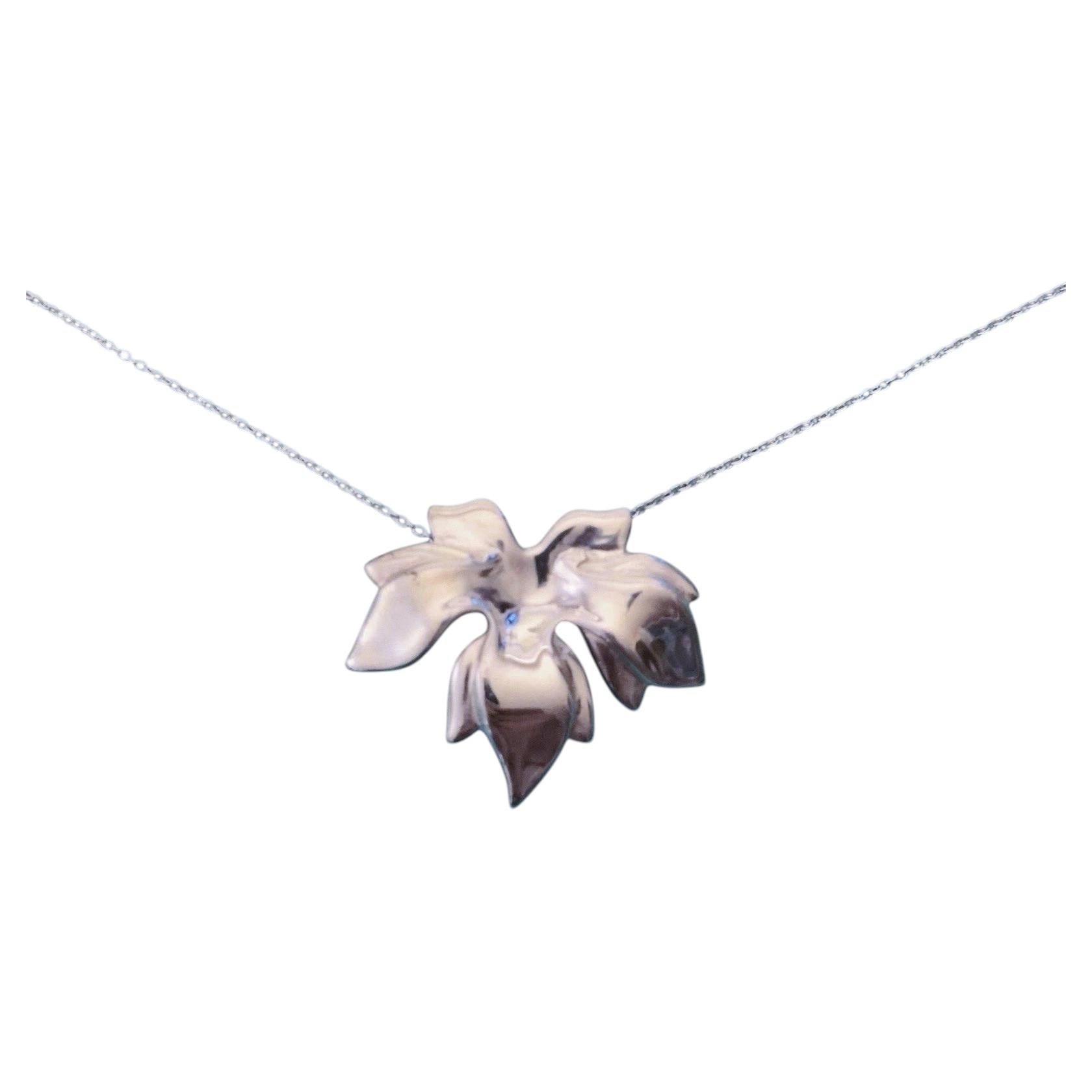 Tiffany & Co. 1985 Maple Leaf Sterling Silver Pendant Necklace For Sale