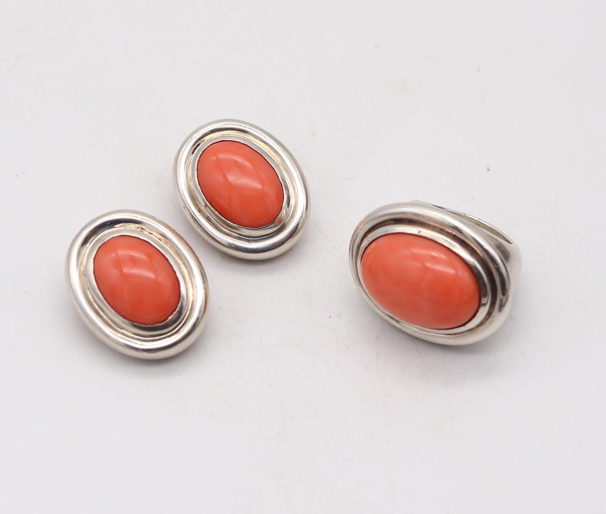 TIFFANY & CO. 1985 Pendientes Clips Paloma Picasso de plata con corales rosas en Excelente estado para la venta en Miami, FL