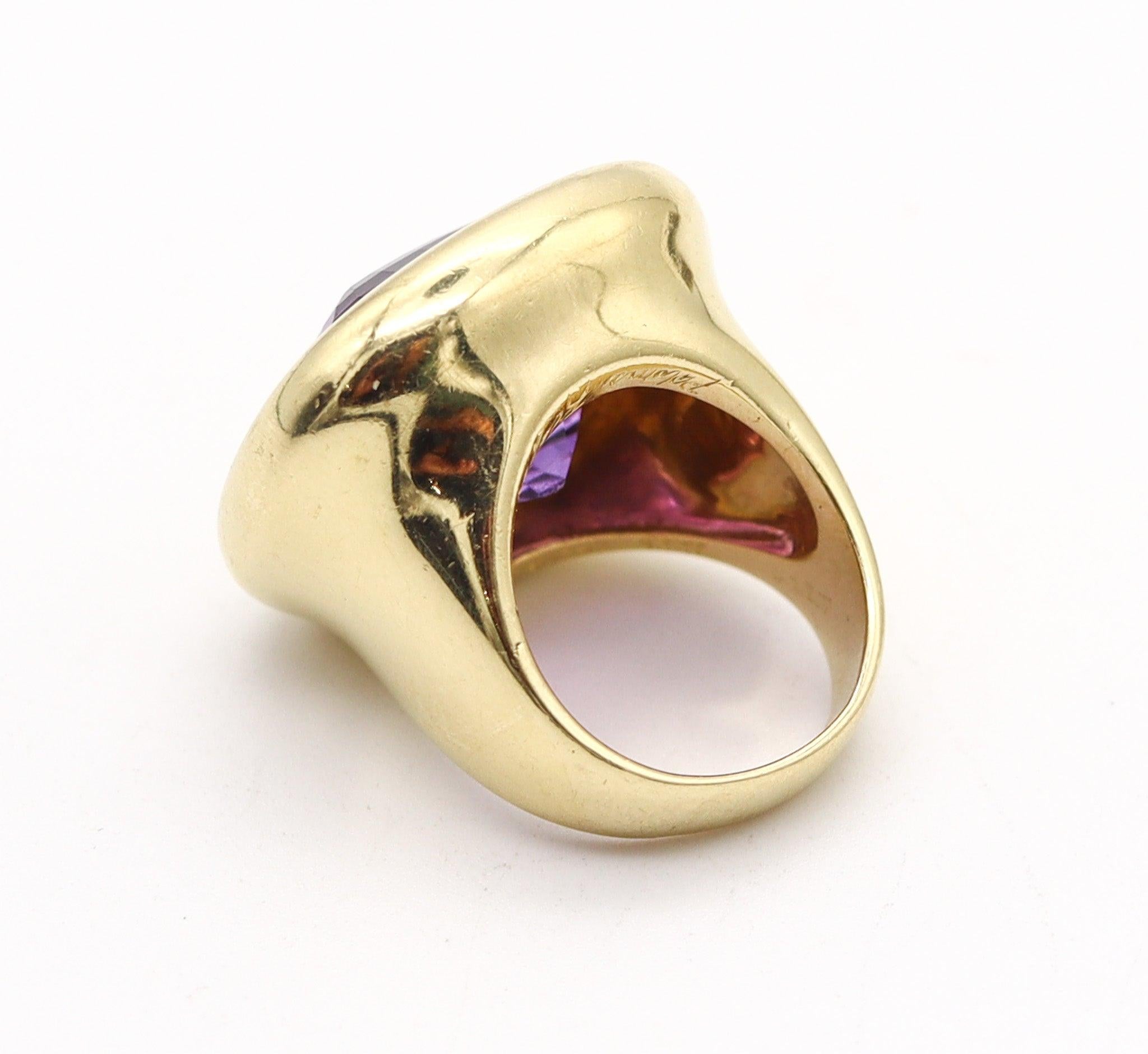 TIFFANY & CO. 1985 Paloma Picasso Quadratischer Cocktail-Ring aus 18 Karat Gold und Amethyst (Kissenschliff) im Angebot