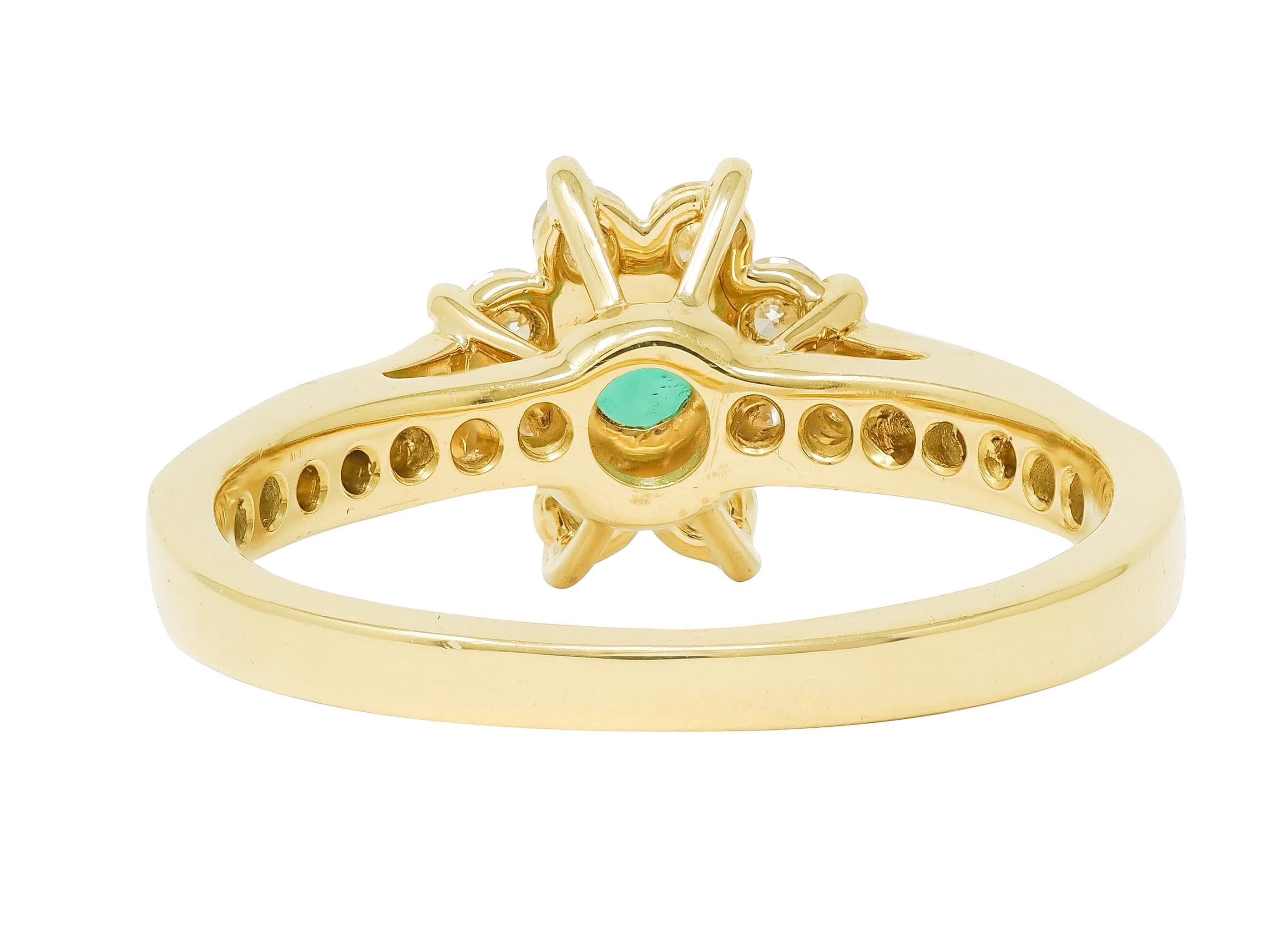 Tiffany & Co. 1990 1.00 CTW Emerald Diamond 18K Vintage Cluster Ring In condizioni ottime in vendita a Philadelphia, PA