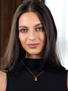 Tiffany & Co. 1990's 18 Karat Yellow Gold 1837 Loop Vintage Pendant Necklace