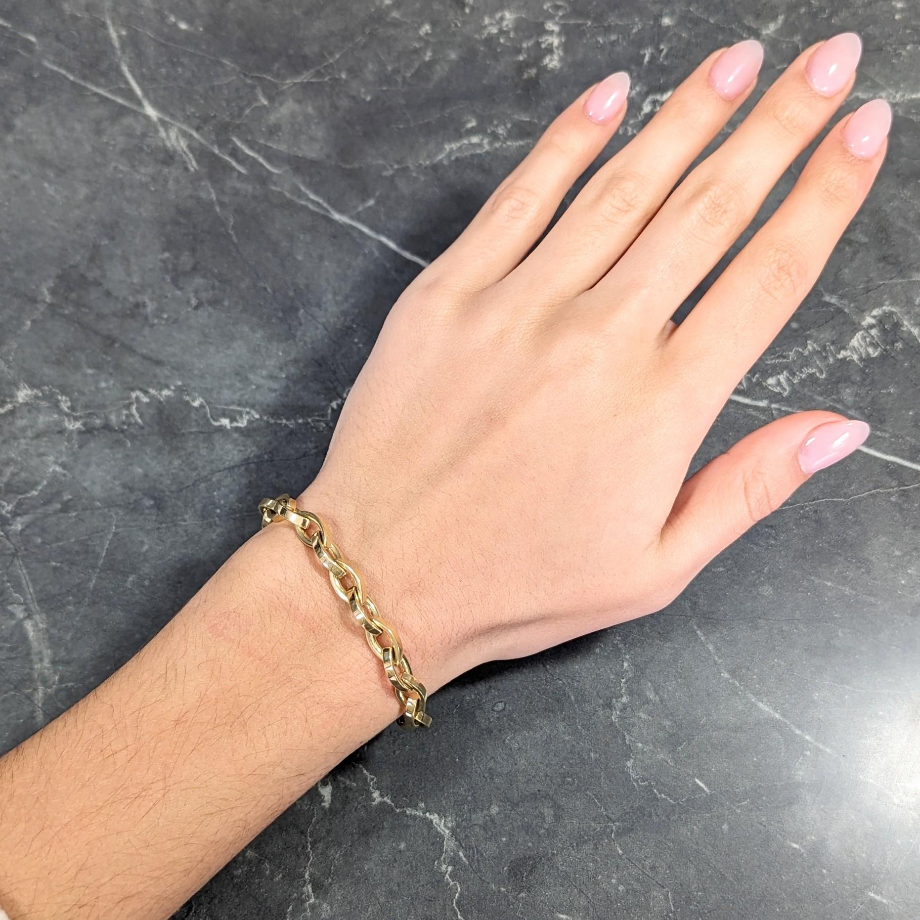 Tiffany & Co. 1990s 18 Karat Yellow Gold Vintage Marquise Link Bracelet 8