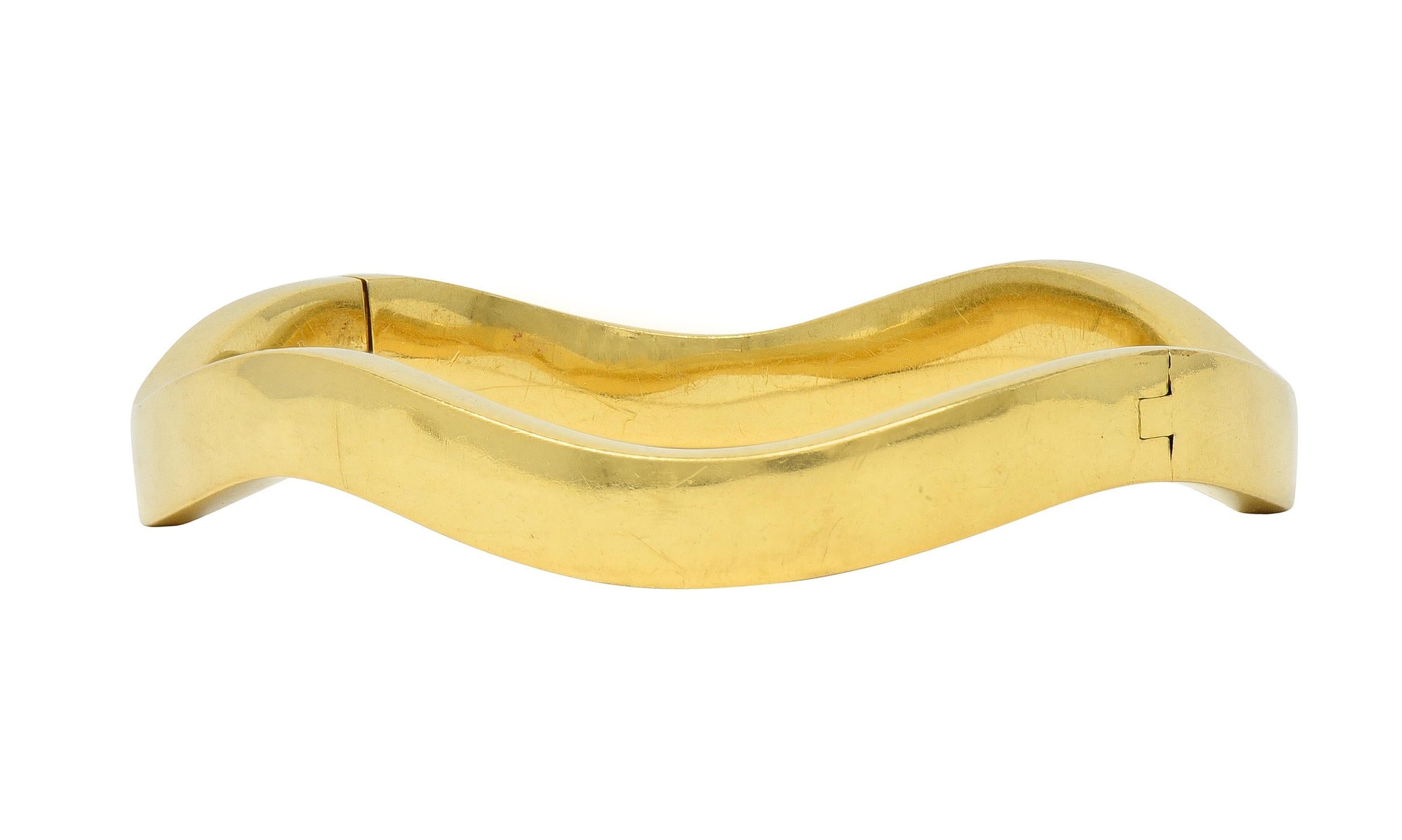 Tiffany & Co. 1990's 18 Karat Yellow Gold Vintage Wave Bangle Bracelet For Sale 2