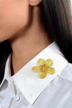 Tiffany & Co. 1990's 18 Karat Yellow Vintage Dogwood Wild Rose Flower Brooch