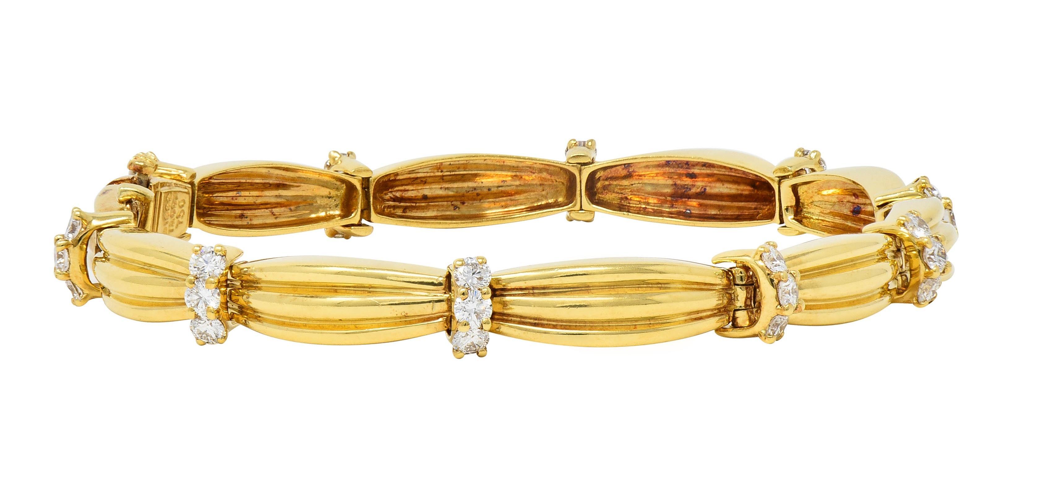 Tiffany & Co. 1992 1.50 CTW Diamond 18 Karat Yellow Gold Vintage Ribbon Bracelet 5