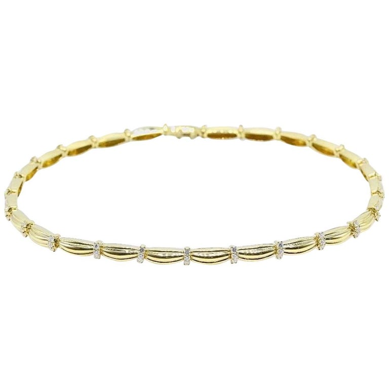 Tiffany and Co. 1992 Diamonds and 18 Karat Yellow Gold Station Necklace