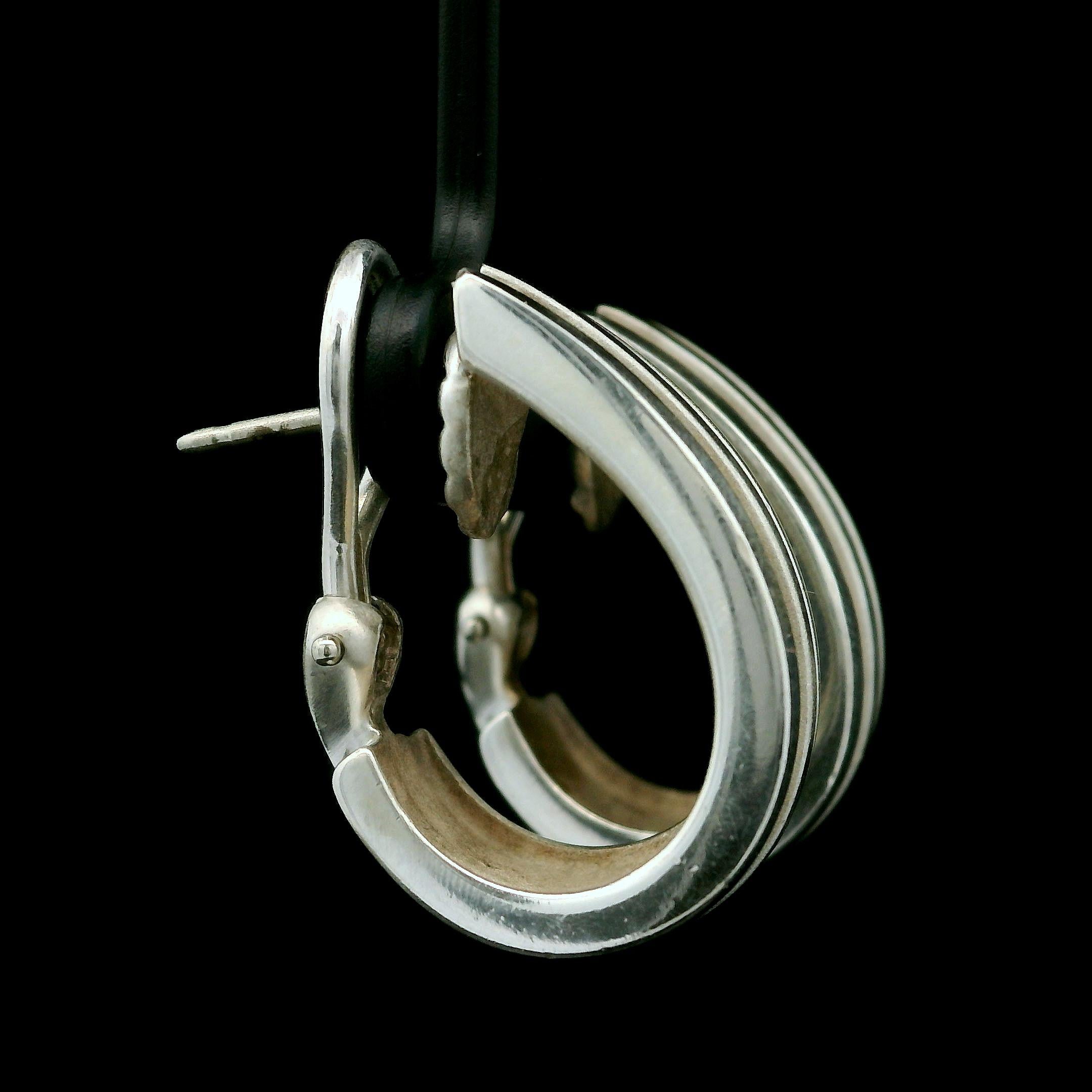 Tiffany & Co. 1995 Atlas Sterling Silver Grooved Large Cuff Omega Back Earrings 3