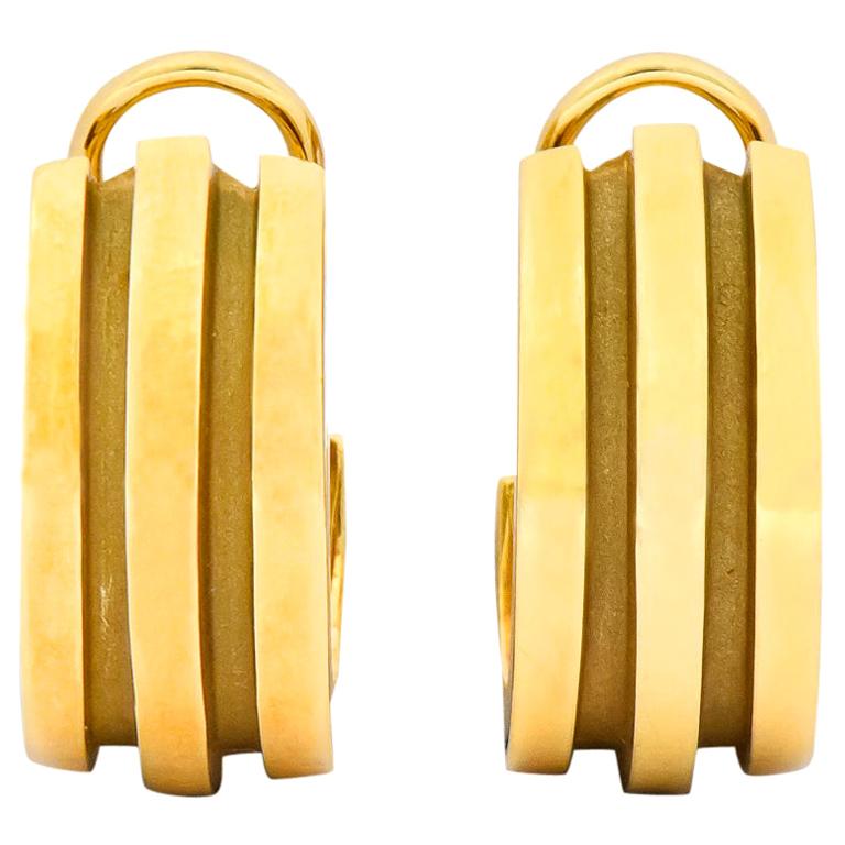 Tiffany & Co. 1995 Vintage 18 Karat Gold Atlas Ear-Clip Earrings
