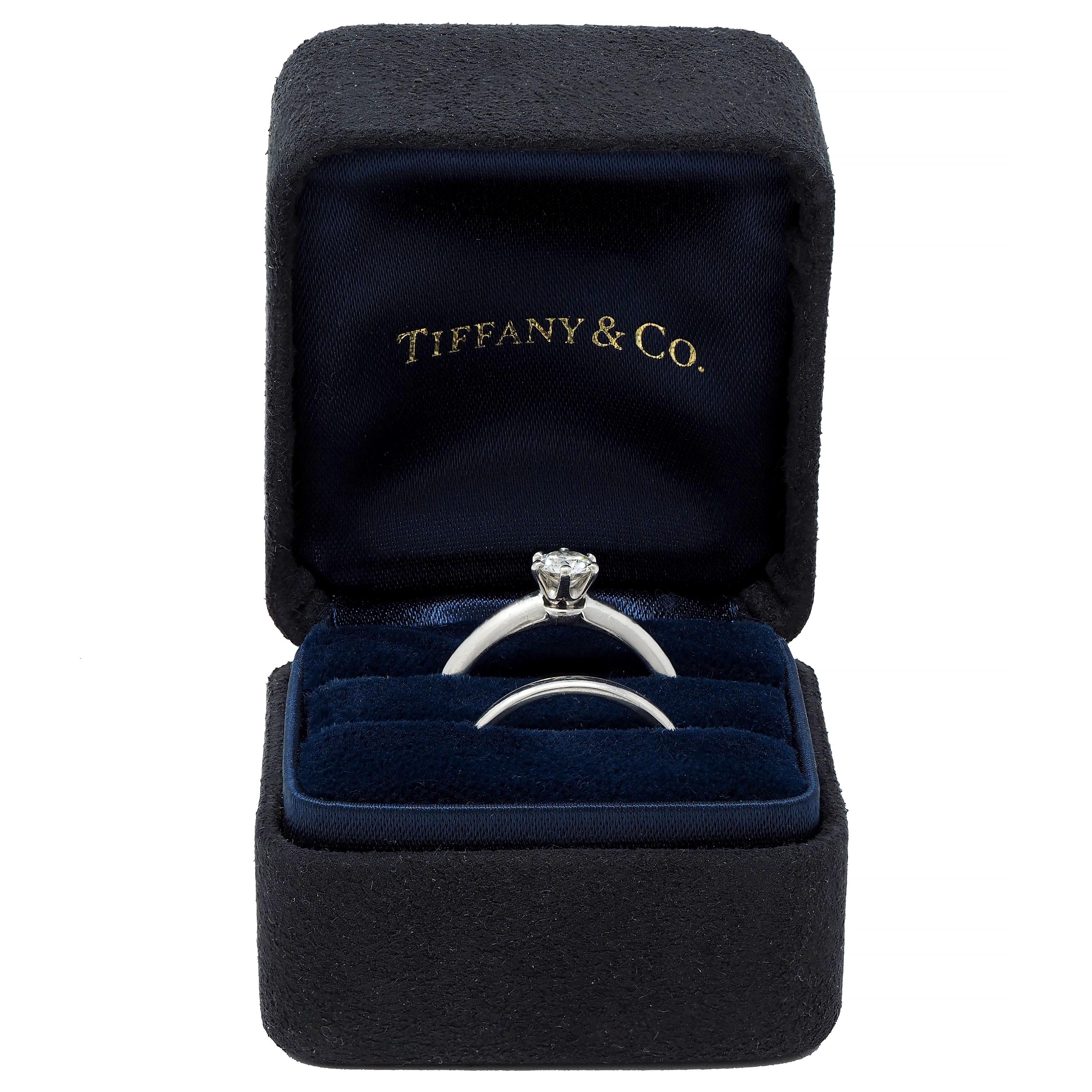 Tiffany & Co. 1999 0.39 CTW Diamond Platinum Vintage Engagement Ring & Band Set 11