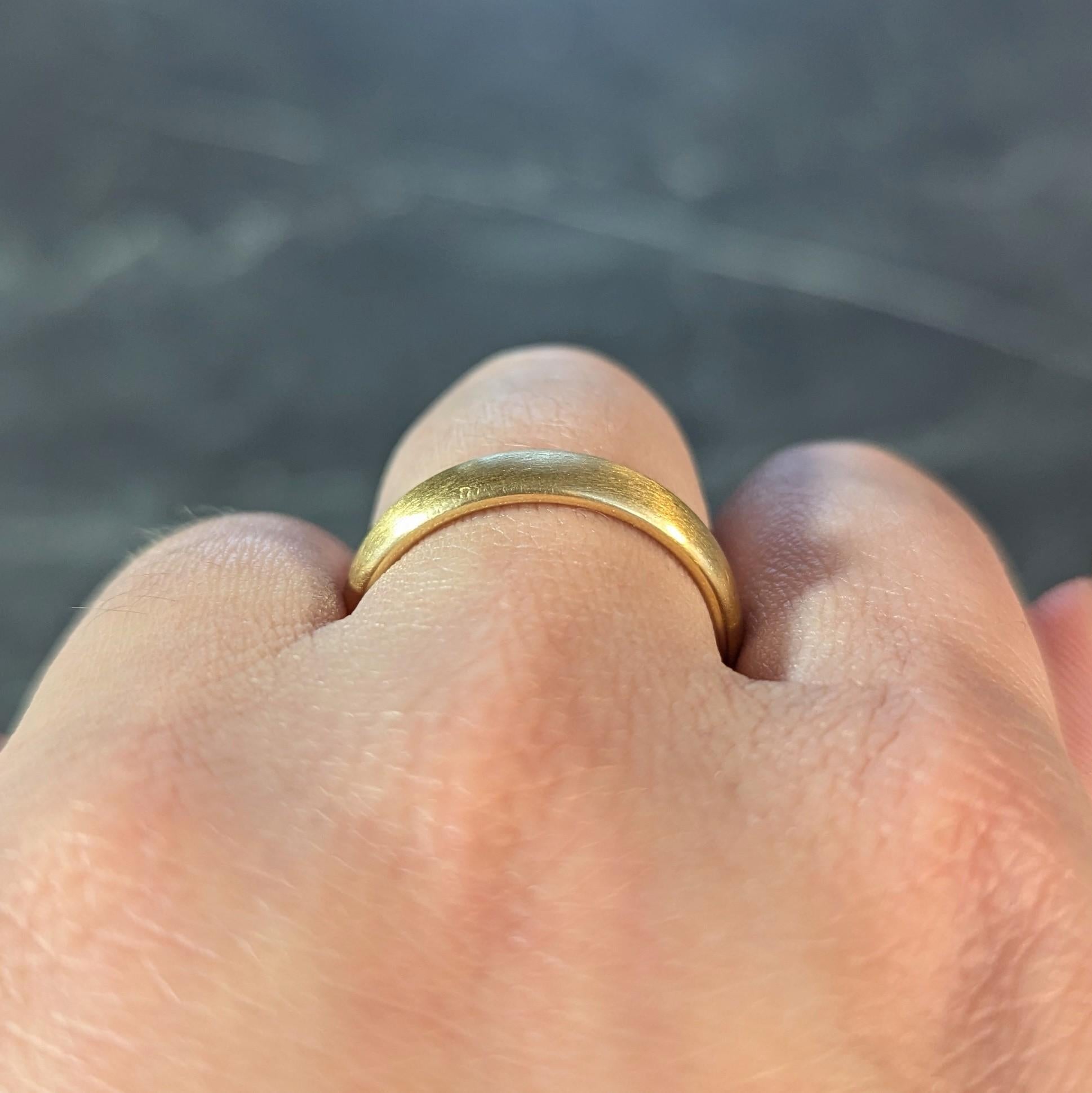 Tiffany & Co. 1999 Anillo de boda para hombre en oro amarillo de 18 quilates cepillado vintage para siempre en venta 4