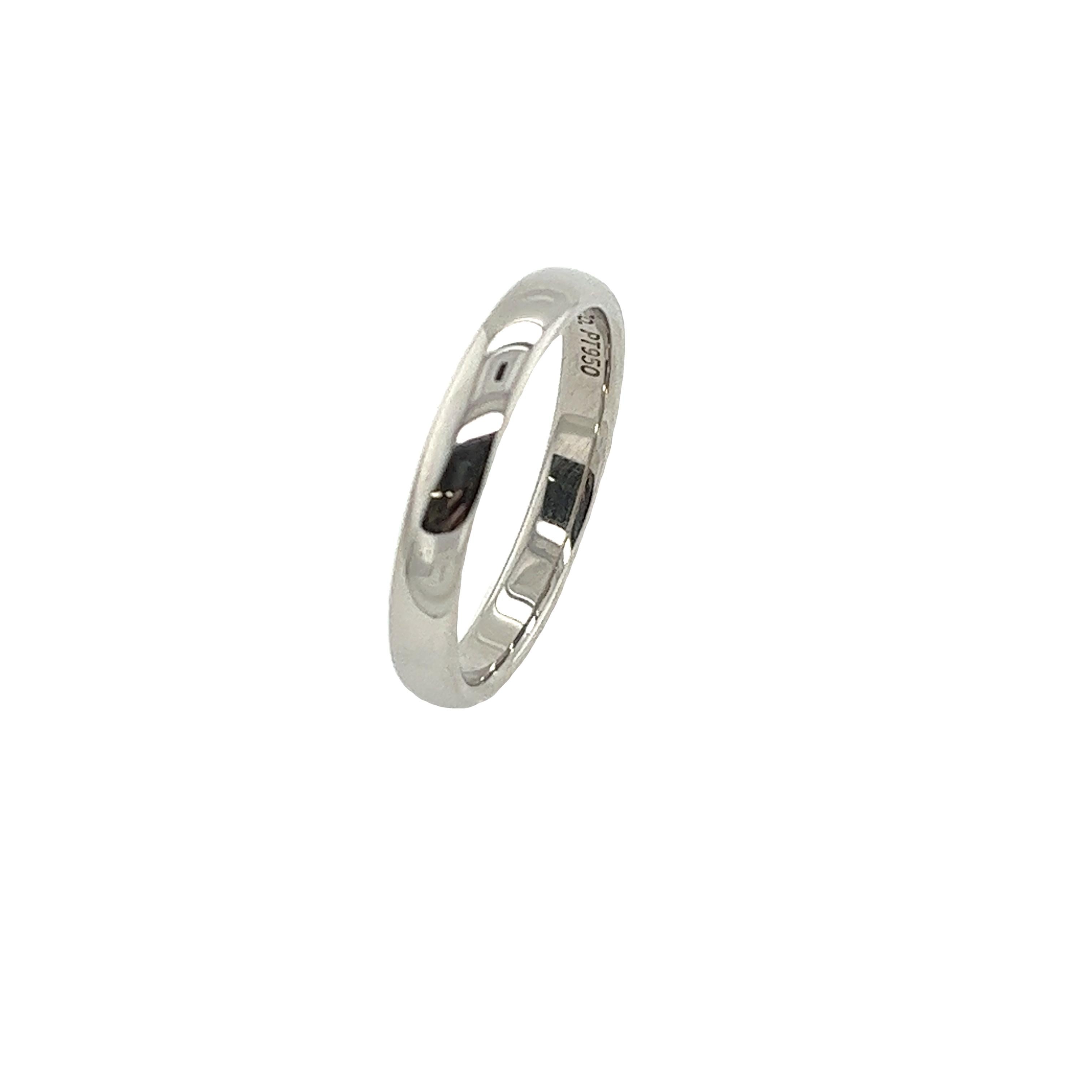 Tiffany & Co. 1999 Platinum Wedding Band In Excellent Condition In London, GB