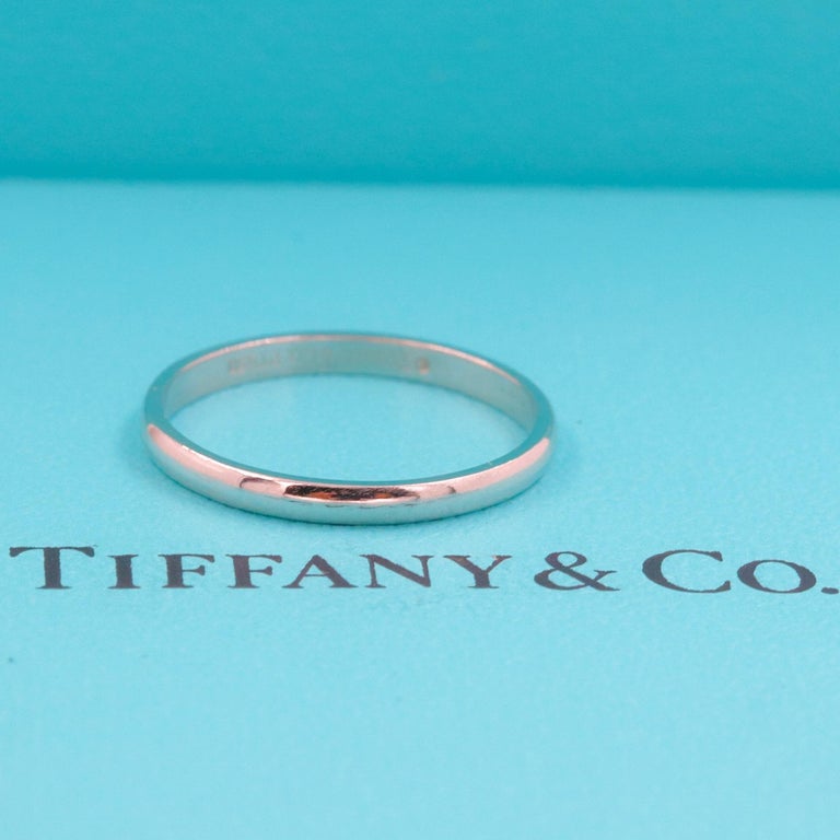 Tiffany and Co. Classic Wedding Band Ring in Platinum For Sale at