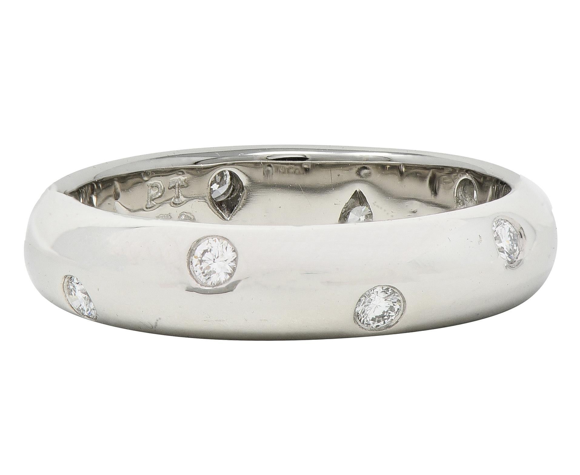 Tiffany
Co. 2000
s Diamond Platinum Etoile Band Ring