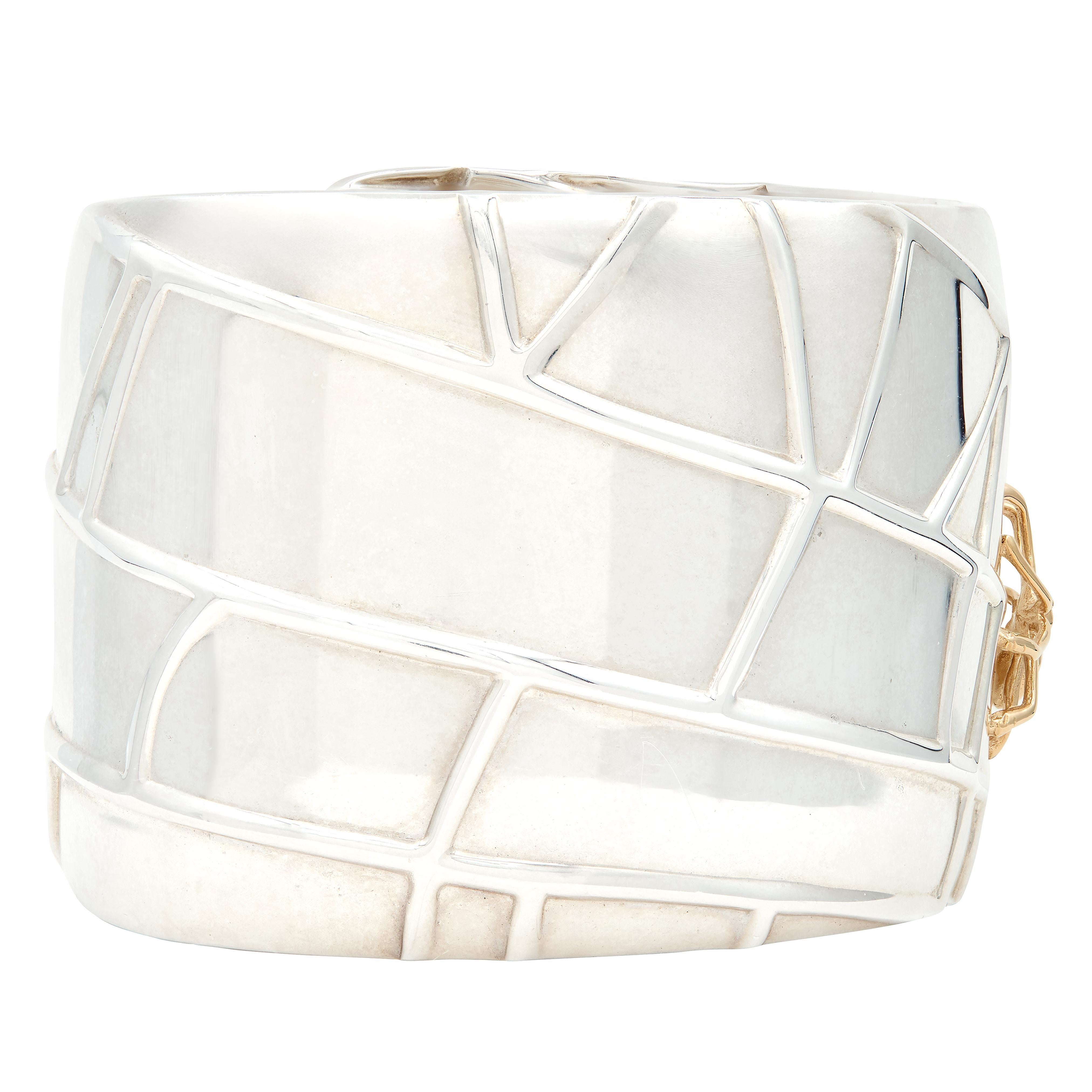 Contemporaneo Tiffany & Co. 2001 18 Karat Yellow Gold Sterling Silver Spider Web Cuff Bracelet in vendita