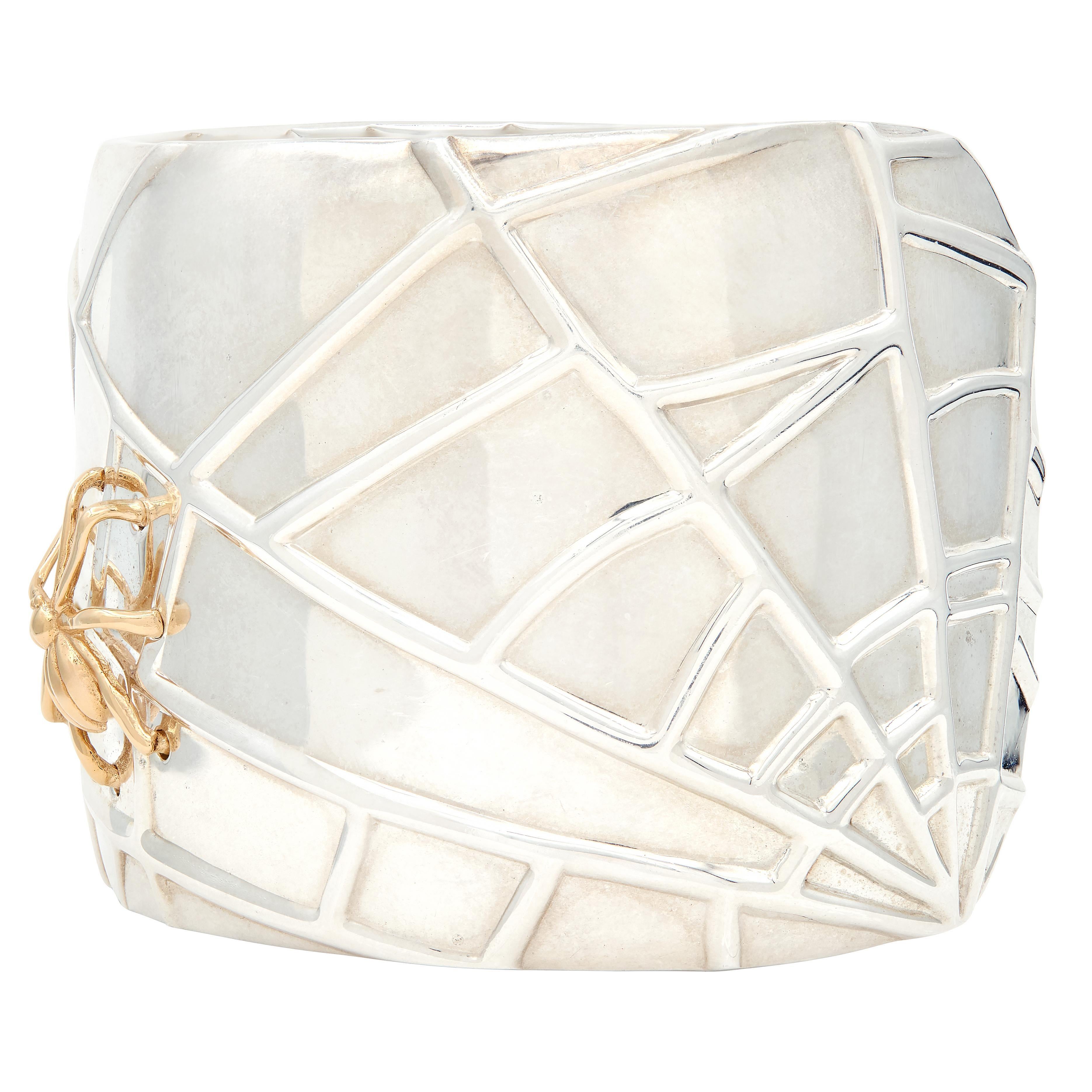Donna Tiffany & Co. 2001 18 Karat Yellow Gold Sterling Silver Spider Web Cuff Bracelet in vendita