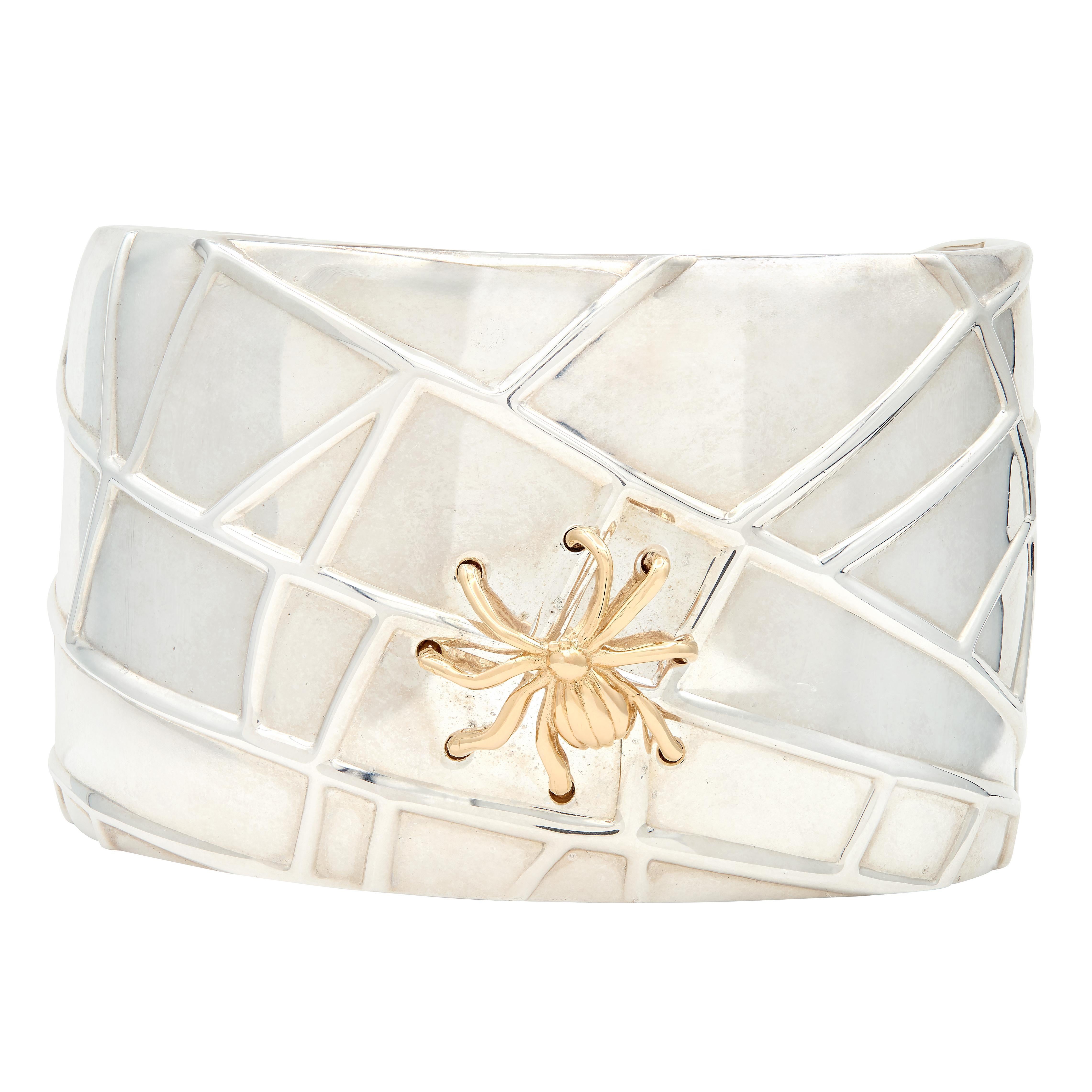 Tiffany & Co. 2001 18 Karat Yellow Gold Sterling Silver Spider Web Cuff Bracelet in vendita 2