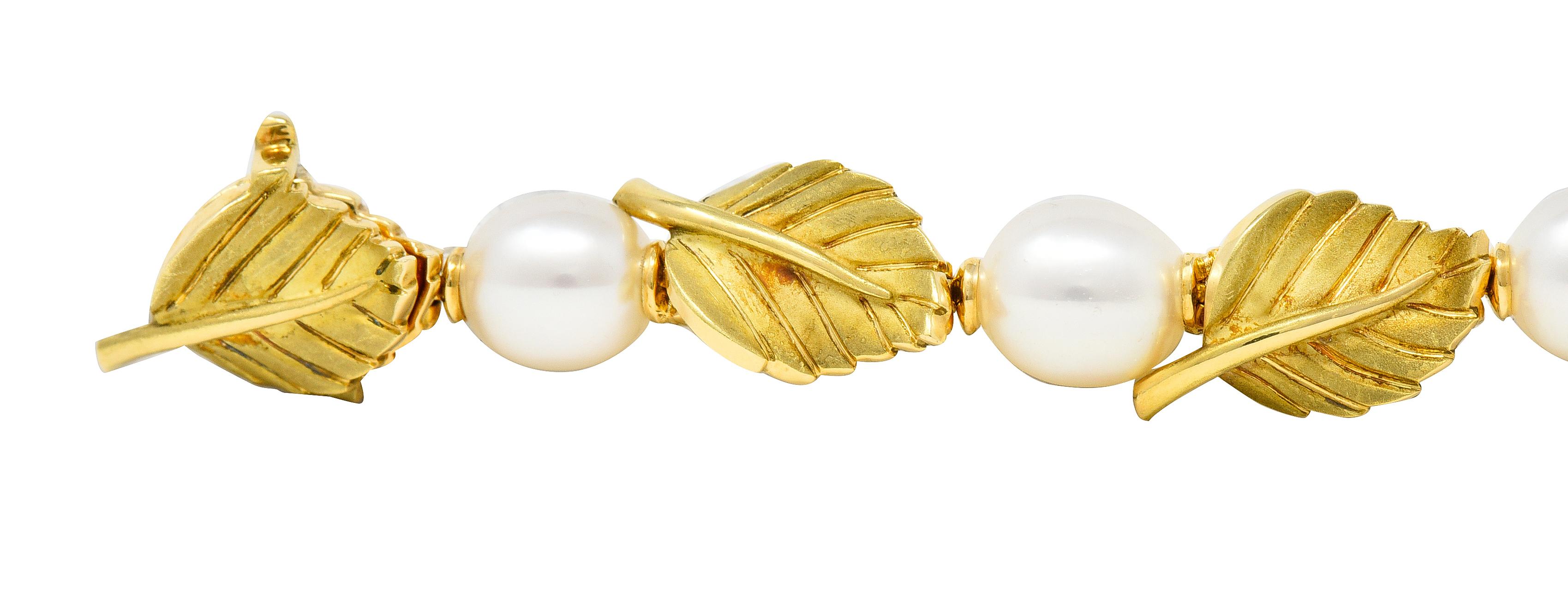 Tiffany & Co. 2003 Pearl 18 Karat Yellow Gold Leaf Vintage Link Bracelet 5