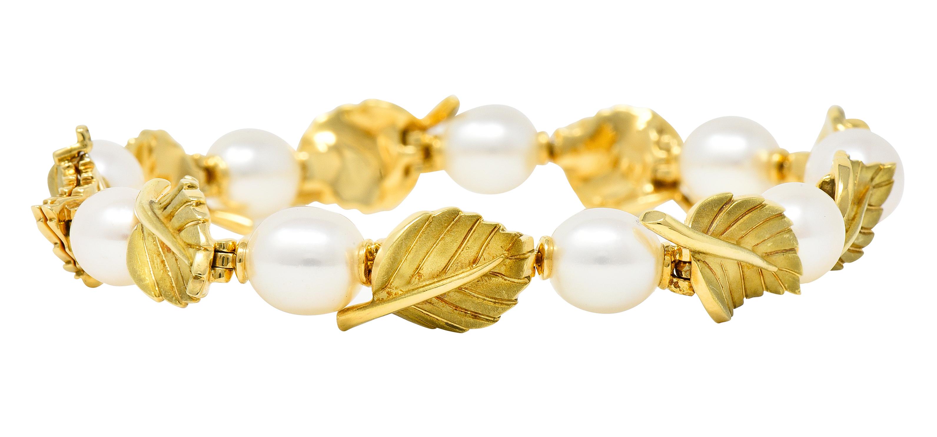 Contemporary Tiffany & Co. 2003 Pearl 18 Karat Yellow Gold Leaf Vintage Link Bracelet