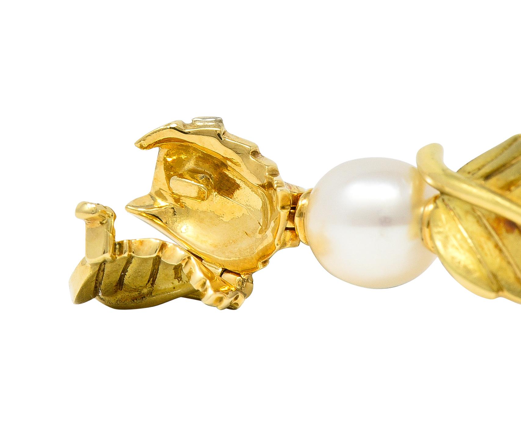 Women's or Men's Tiffany & Co. 2003 Pearl 18 Karat Yellow Gold Leaf Vintage Link Bracelet