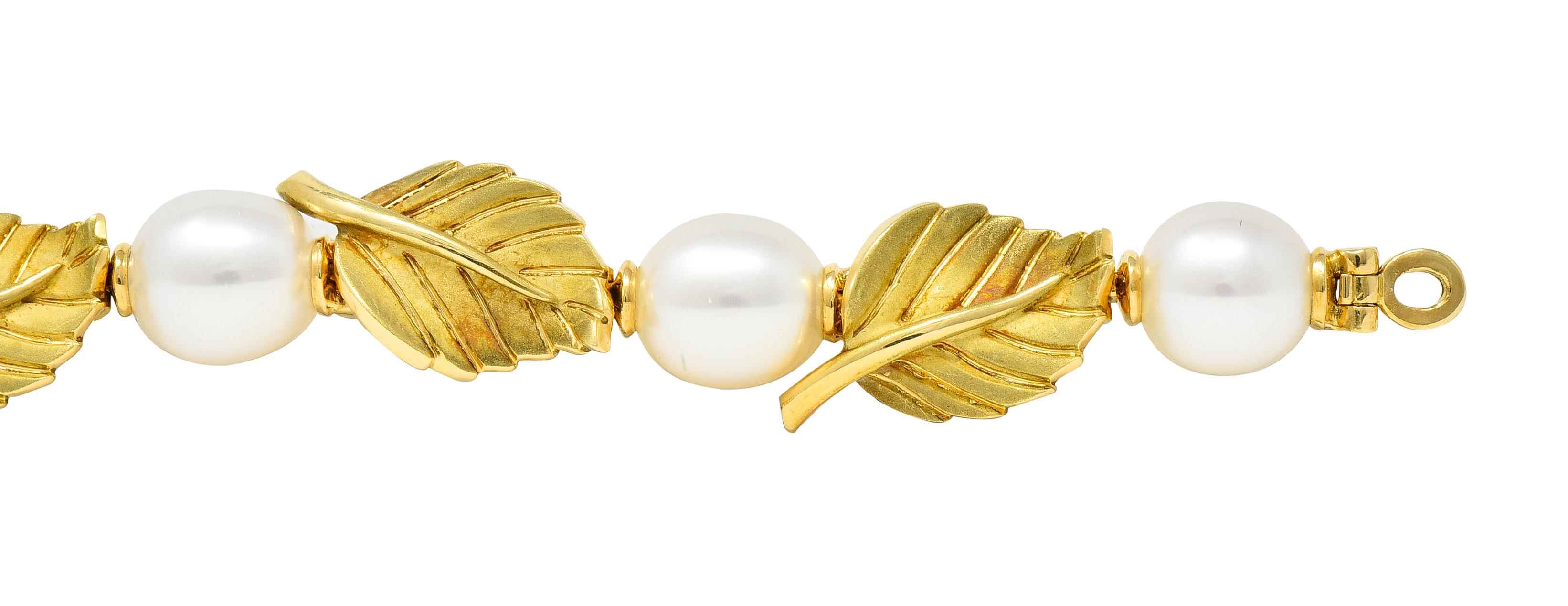 Tiffany & Co. 2003 Pearl 18 Karat Yellow Gold Leaf Vintage Link Bracelet 2