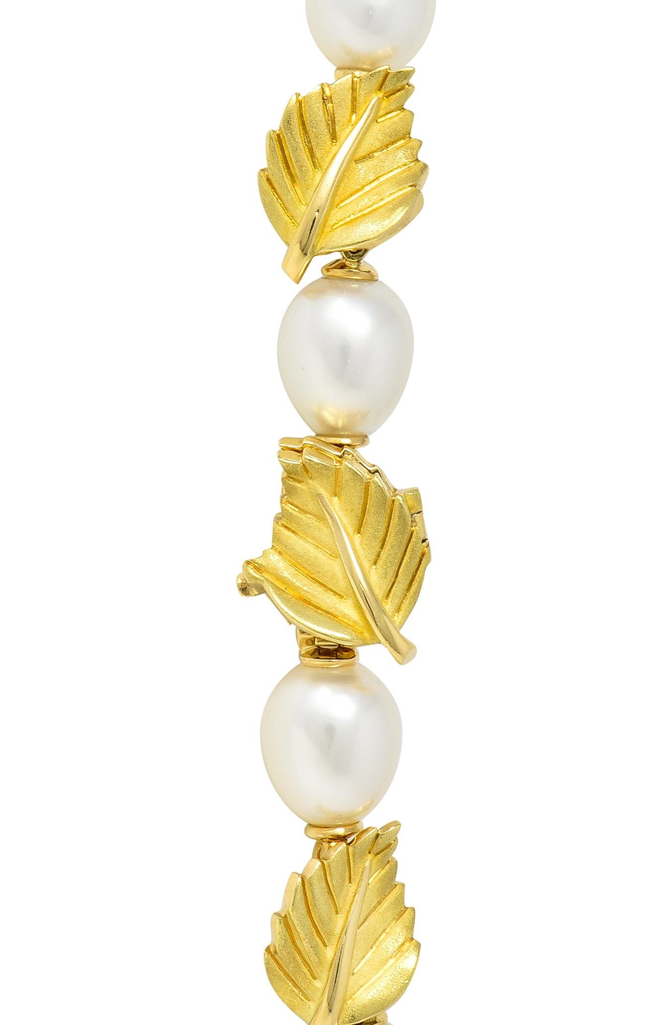 Tiffany & Co. 2003 Pearl 18 Karat Yellow Gold Leaf Vintage Link Necklace 3