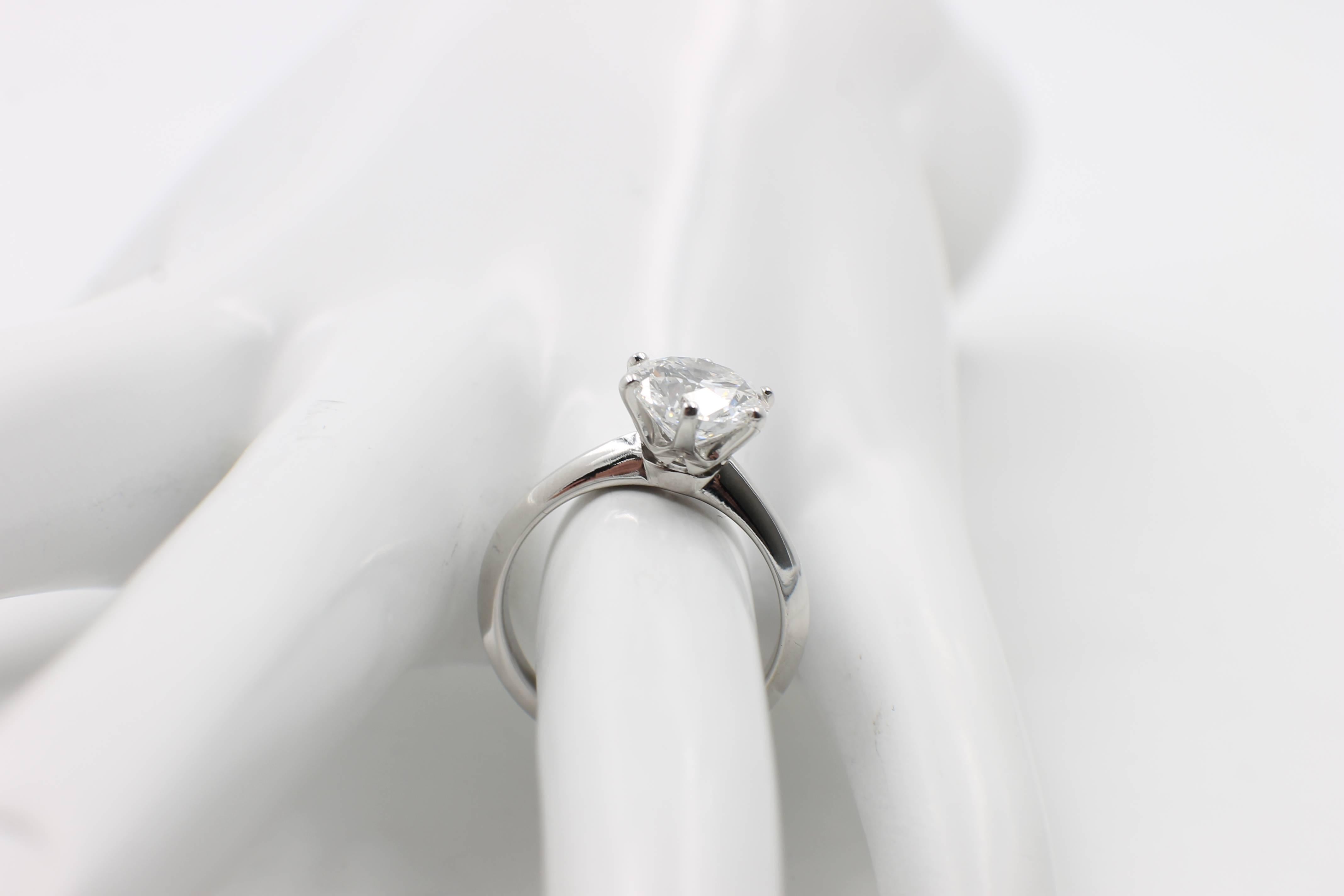 Tiffany & Co. 2.01 Carat D VVS1 Platinum Solitaire Diamond Engagement Ring 3