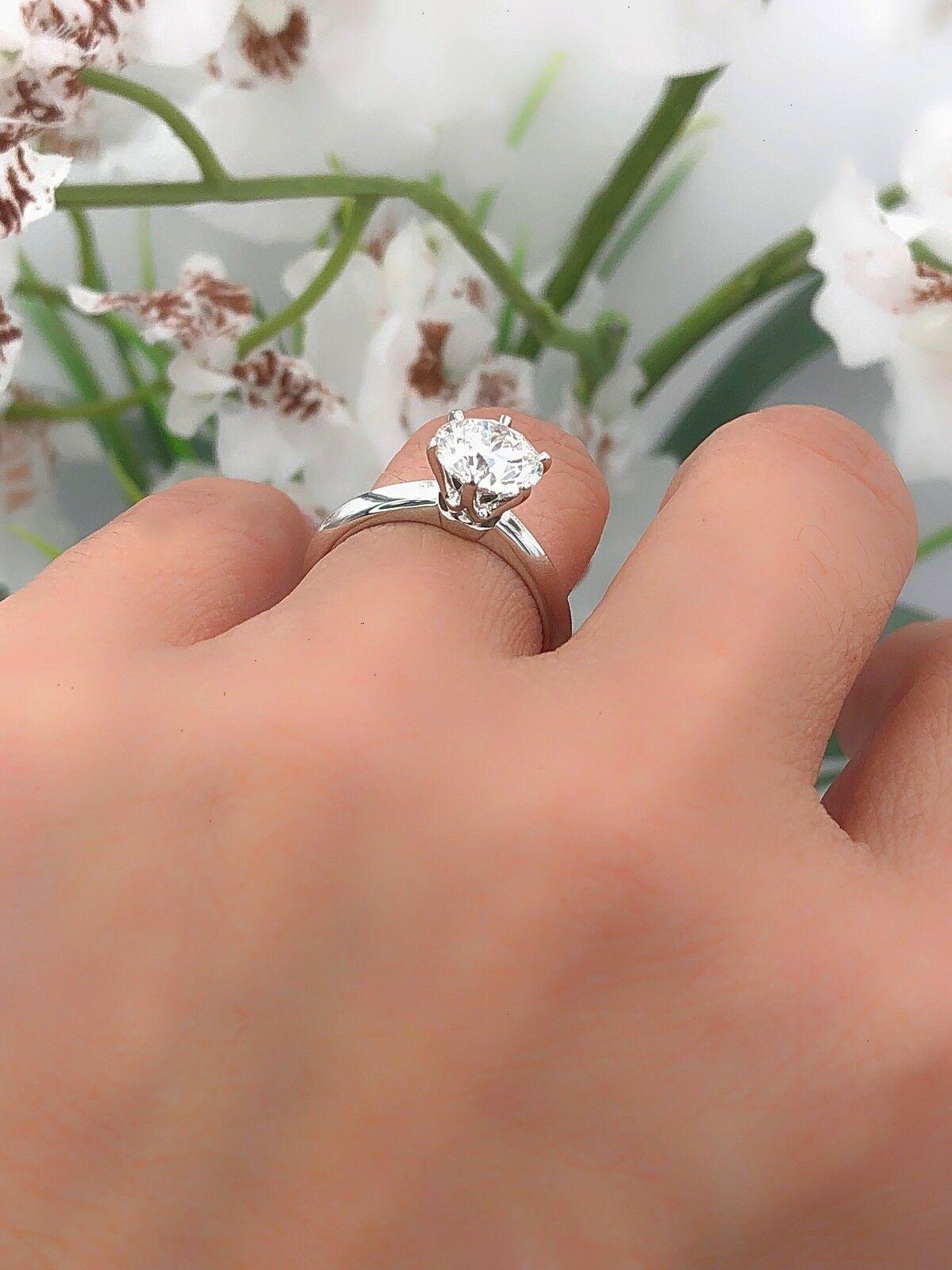 Women's Tiffany & Co. 2.01 Carat D VVS1 Platinum Solitaire Diamond Engagement Ring