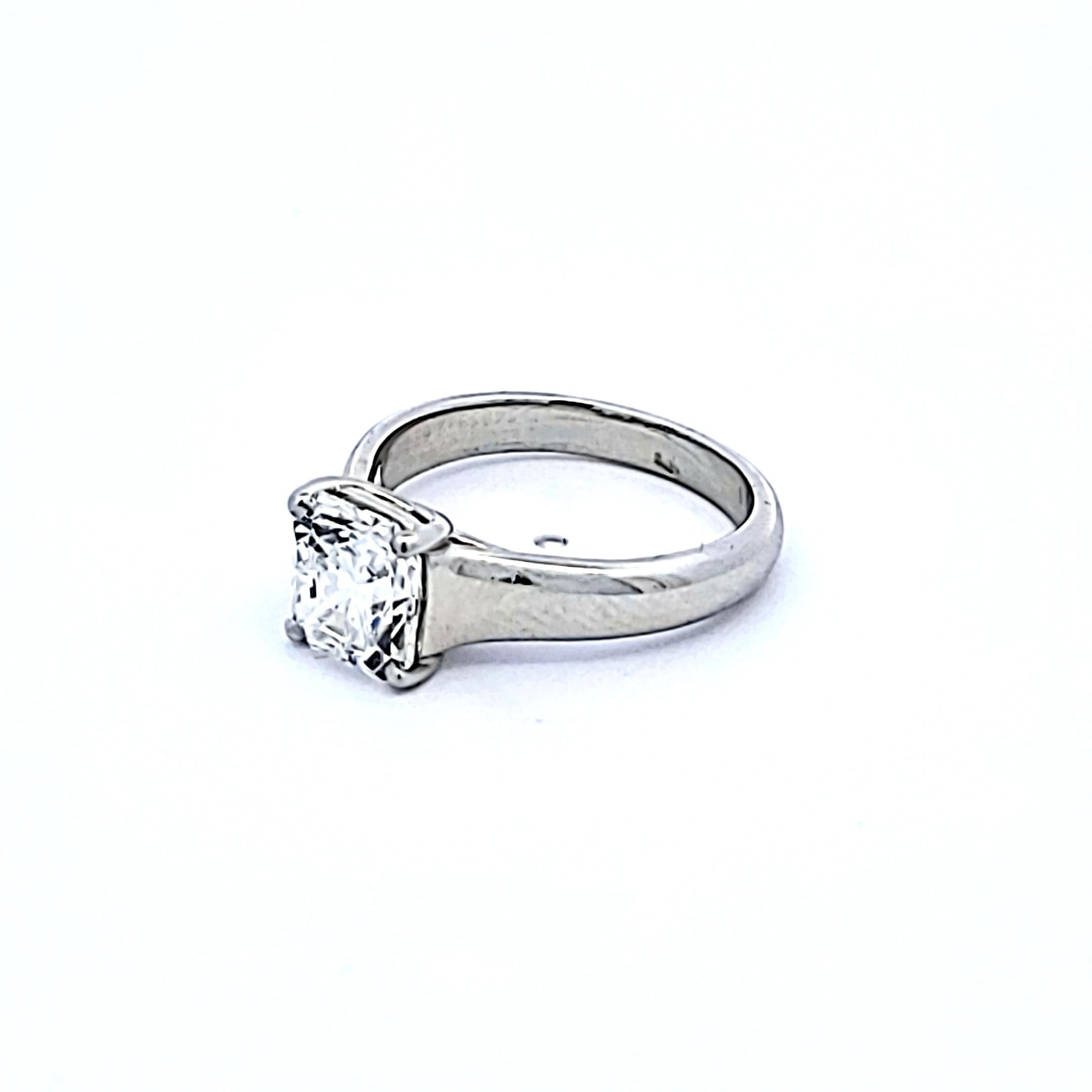 Tiffany & Co, bague de fiançailles en platine avec diamant taille radiant de 2,03 carats F VS1 en vente 7