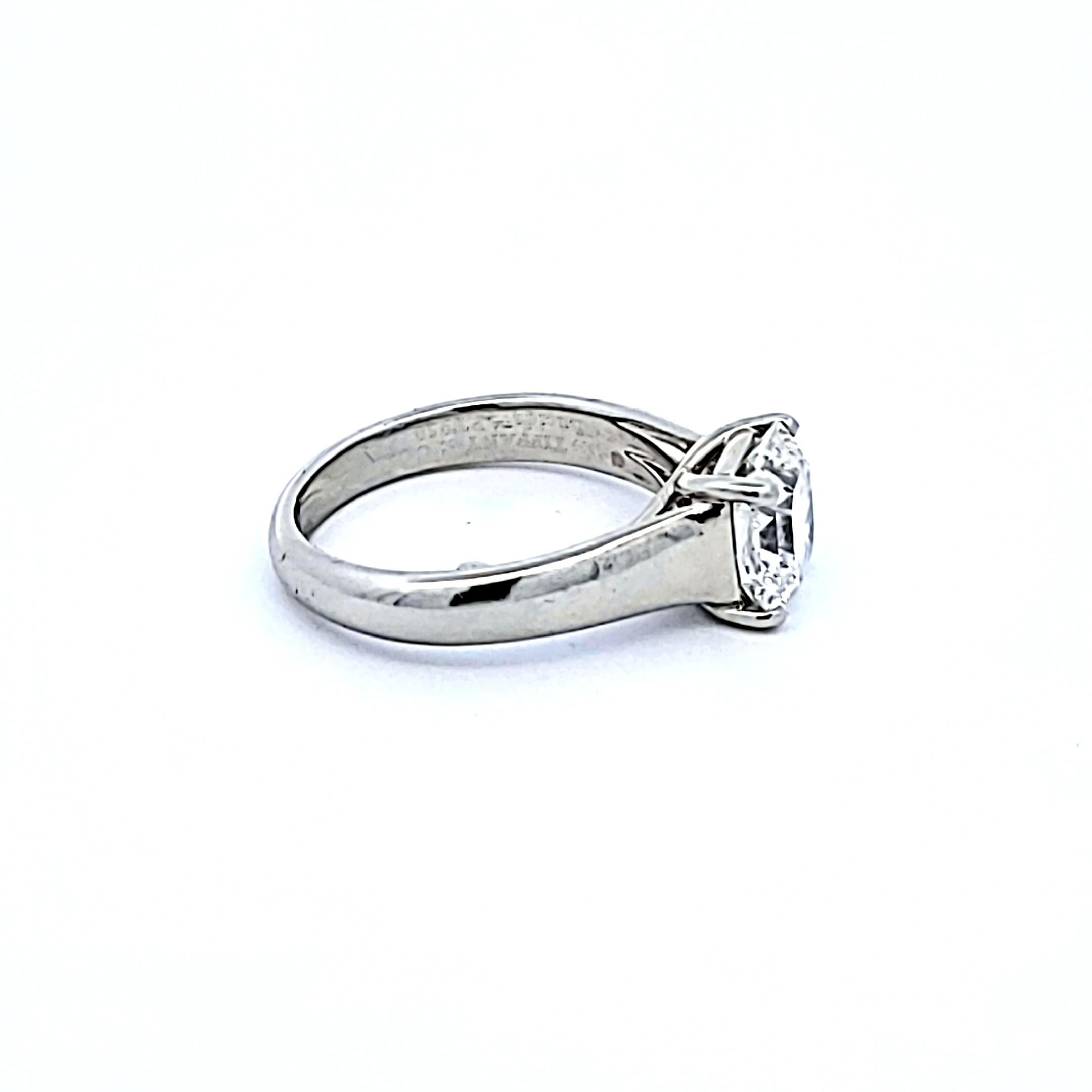 Tiffany & Co, bague de fiançailles en platine avec diamant taille radiant de 2,03 carats F VS1 en vente 2