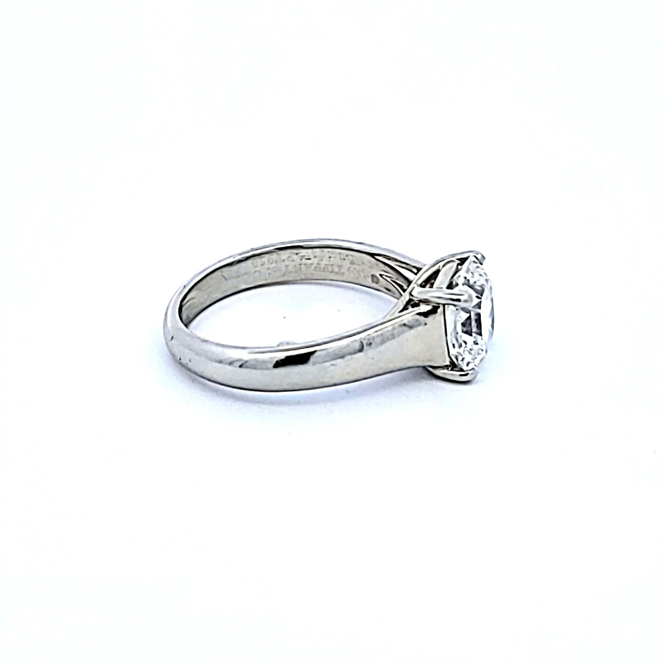 Tiffany & Co, bague de fiançailles en platine avec diamant taille radiant de 2,03 carats F VS1 en vente 3
