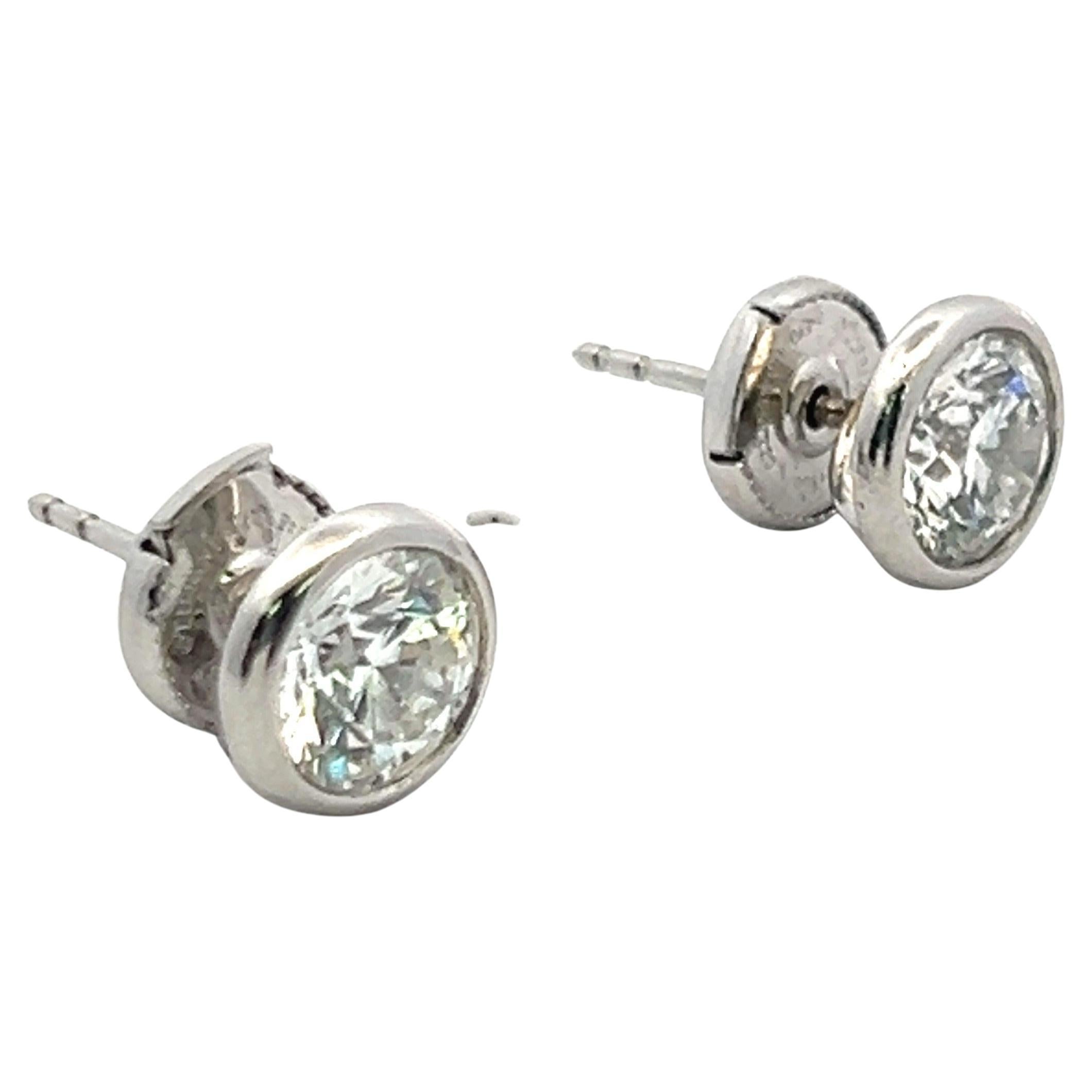 Tiffany & Co 2.05 Carat Round Brilliant G VS1 Diamond Platinum Earrings