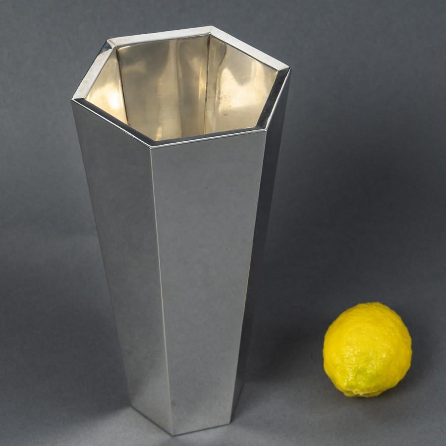 Italian TIFFANY & Co - 20th Modernist Vase in Solid Silver with Canted Corners For Sale