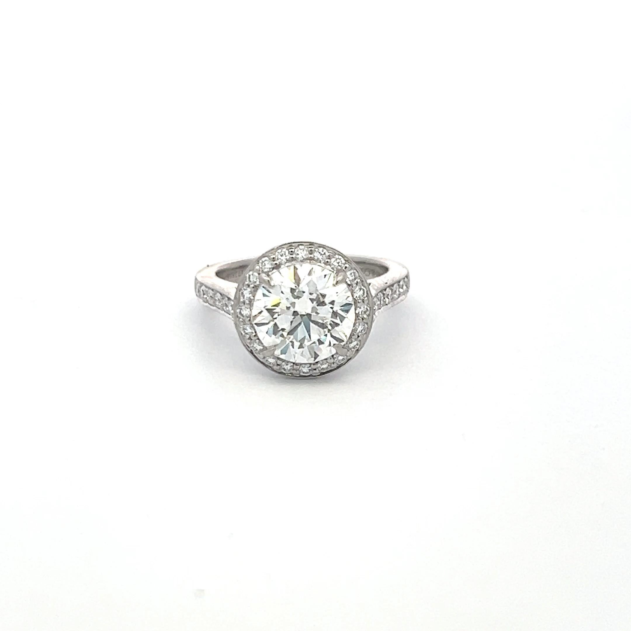 Women's Tiffany & Co 2.15 Carat Round Brilliant H VVS1 Diamond Platinum Engagement Ring For Sale