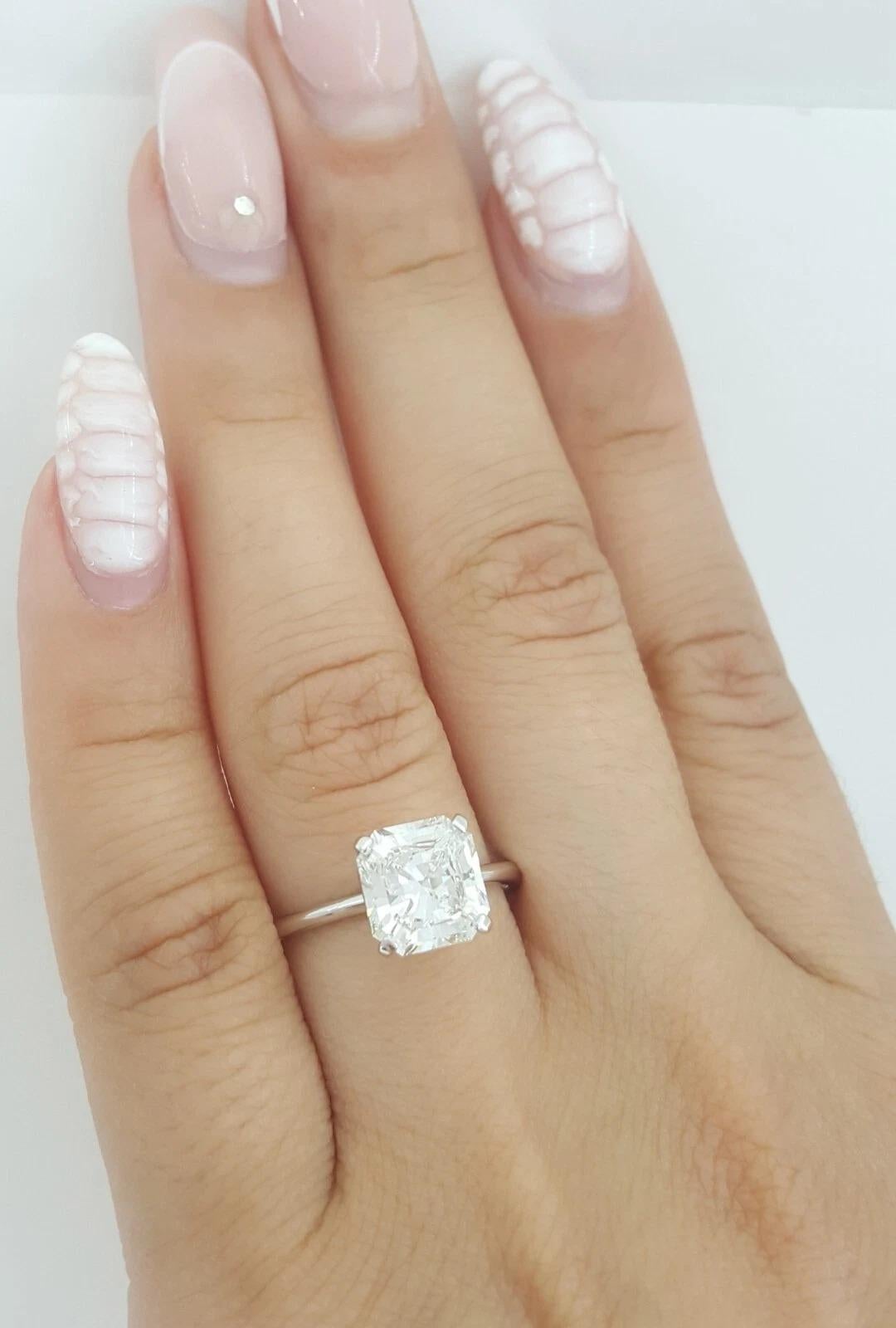 Tiffany & Co. 2.16 ct True Cut Radiant Diamond Engagement Ring For Sale 2