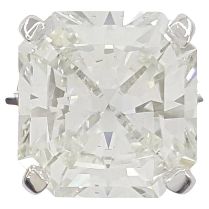 Tiffany & Co. 2.16 ct True Cut Radiant Diamond Engagement Ring For Sale
