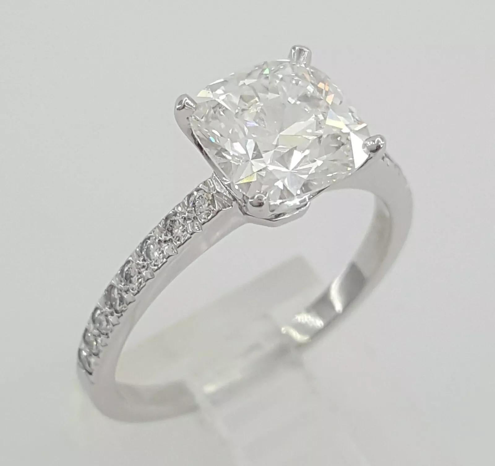 Cushion Cut Tiffany & Co. 2.17ct NOVO Cushion Brilliant Diamond Platinum Engagement Ring For Sale